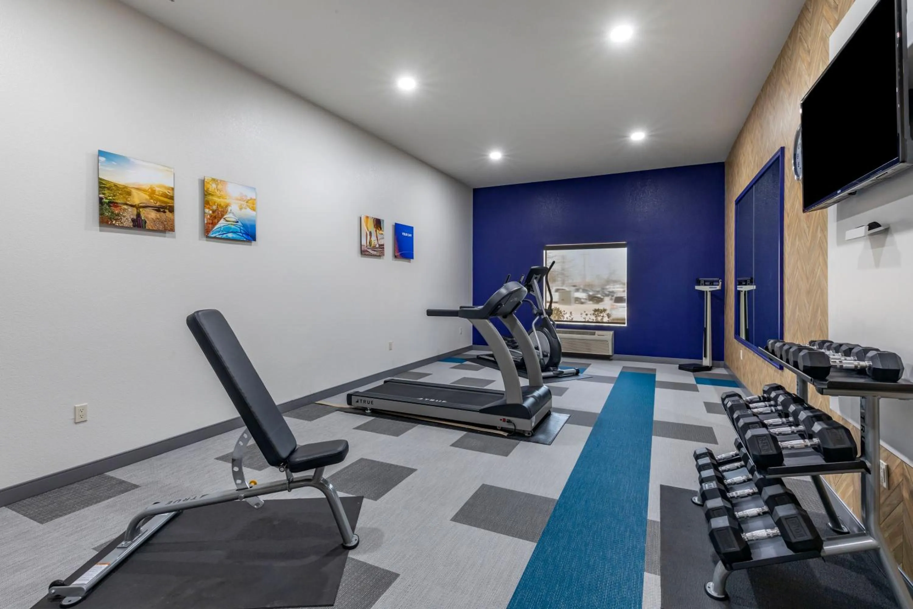 Fitness centre/facilities in Comfort Suites