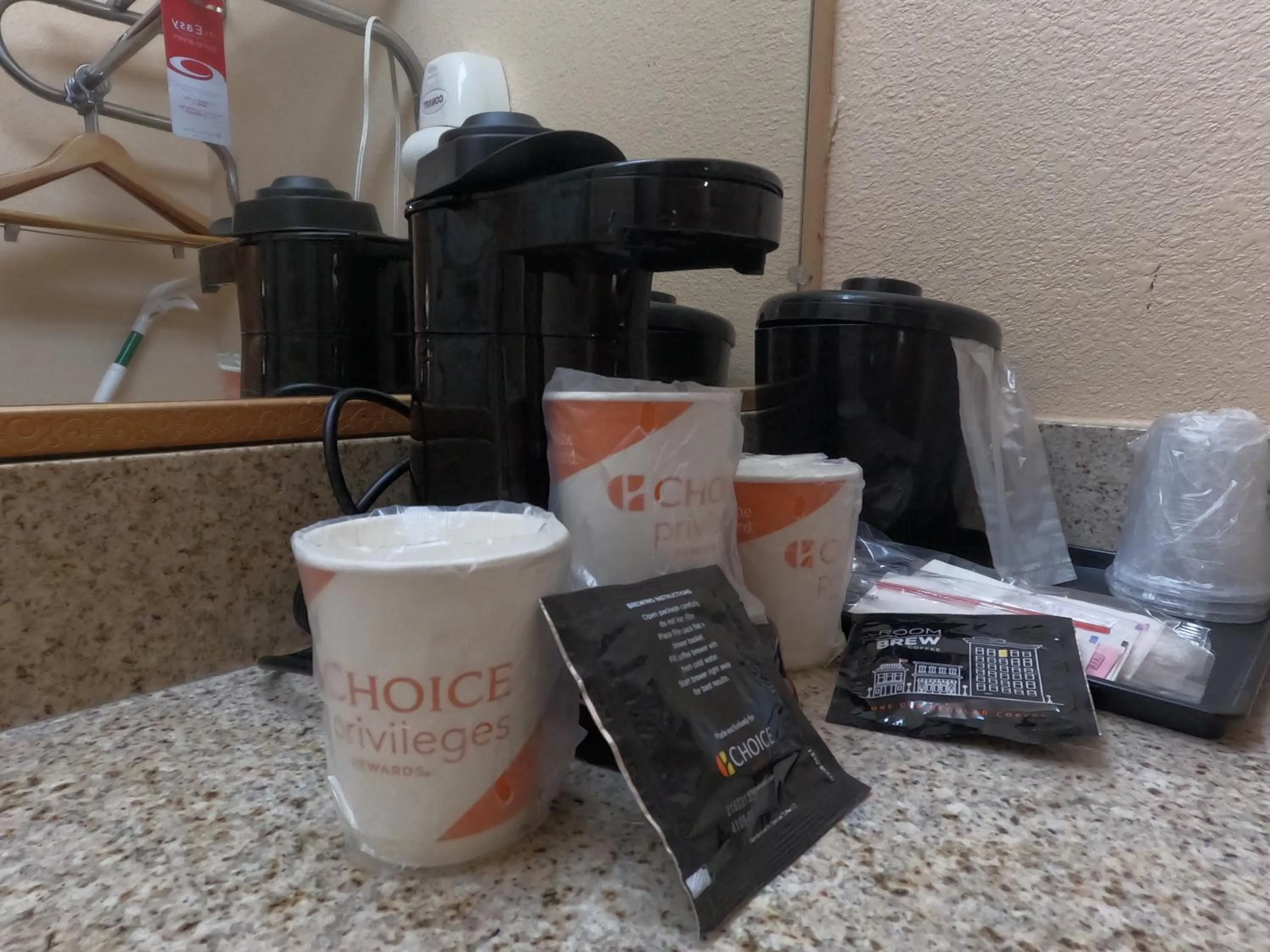 Econo Lodge Inn & Suites San Antonio near Frost Bank Center