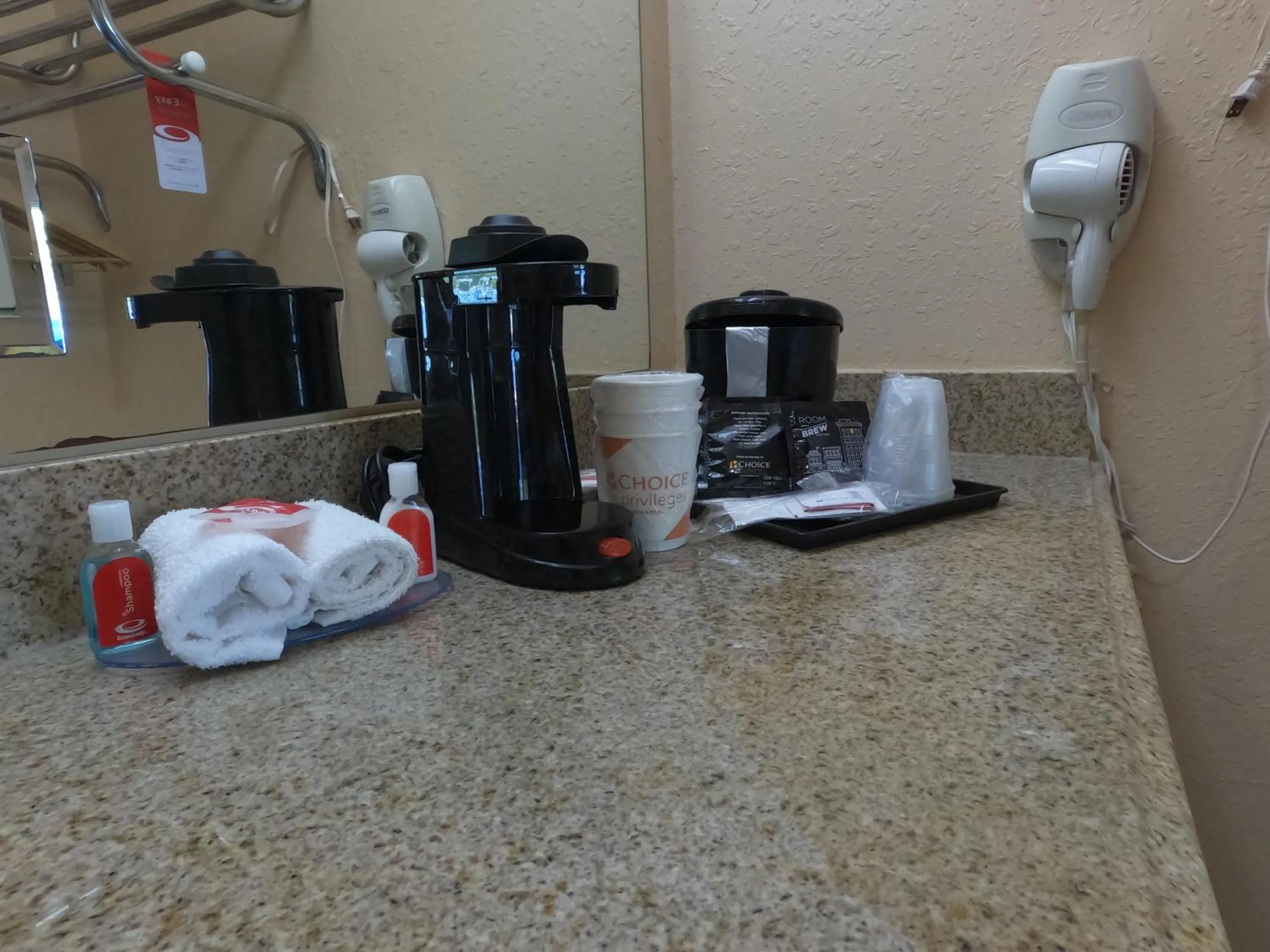 Econo Lodge Inn & Suites San Antonio near Frost Bank Center