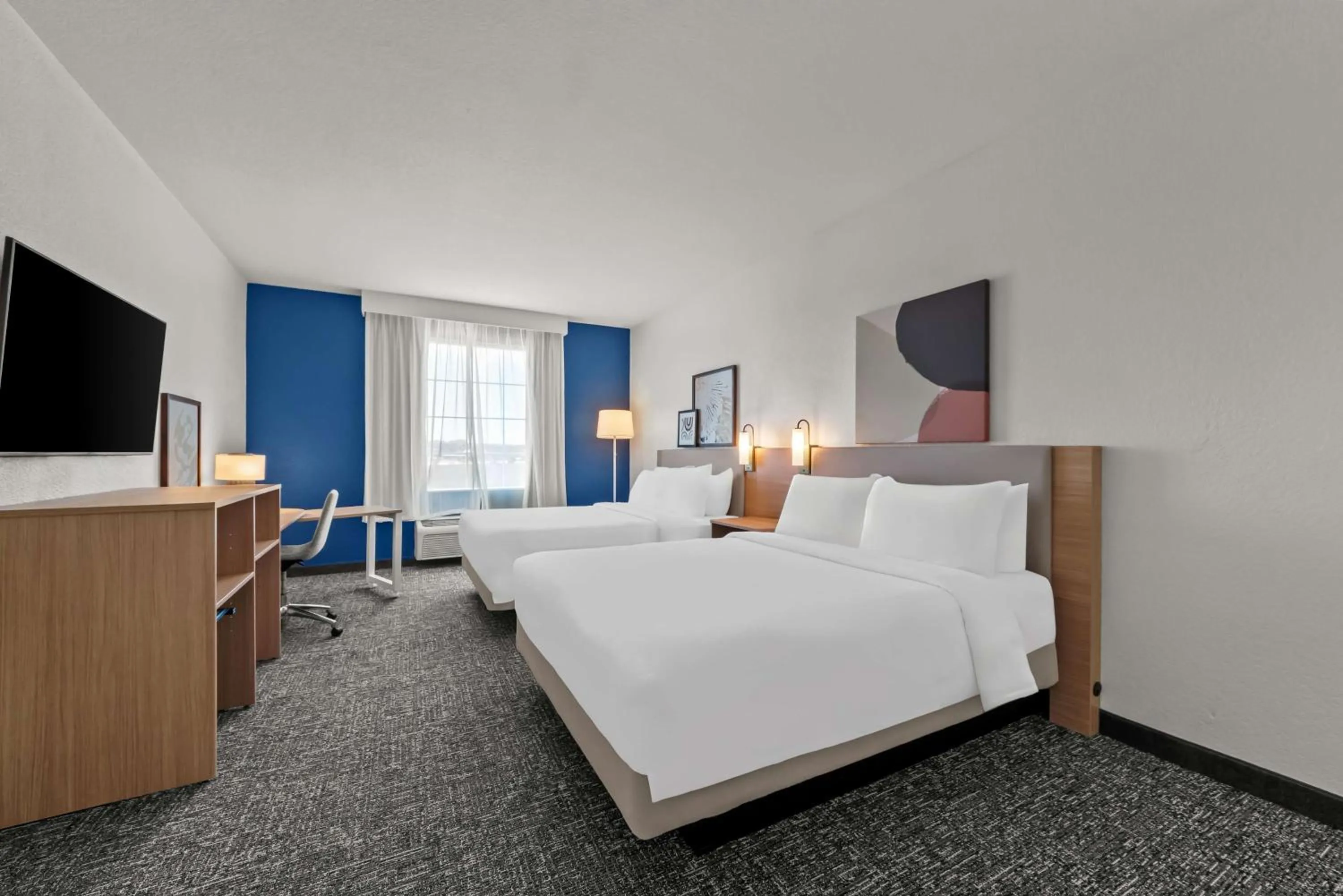 Bed in Spark by Hilton Selma