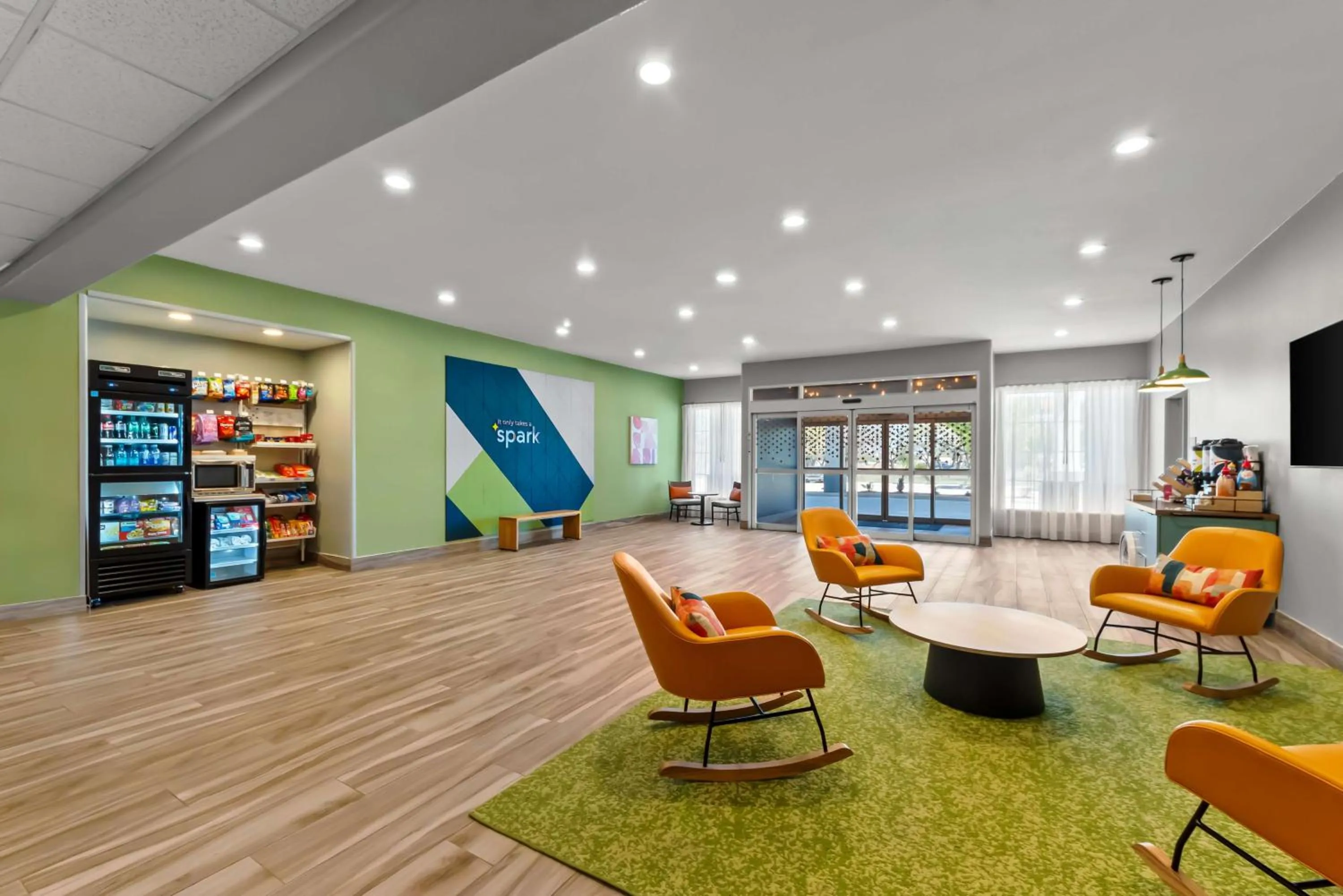 Lobby or reception in Spark by Hilton Selma