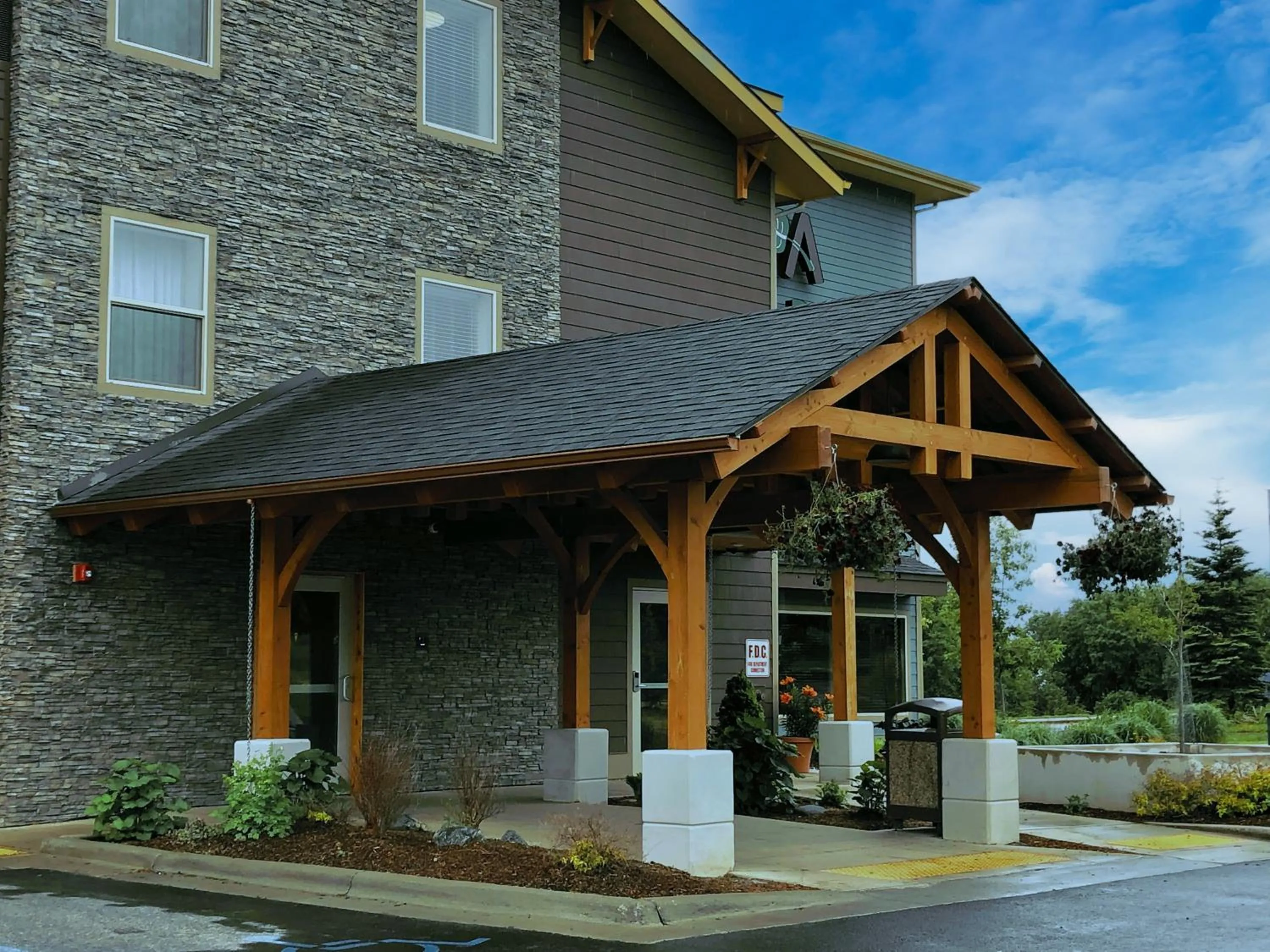 Facade/entrance in Aspen Suites Hotel Homer
