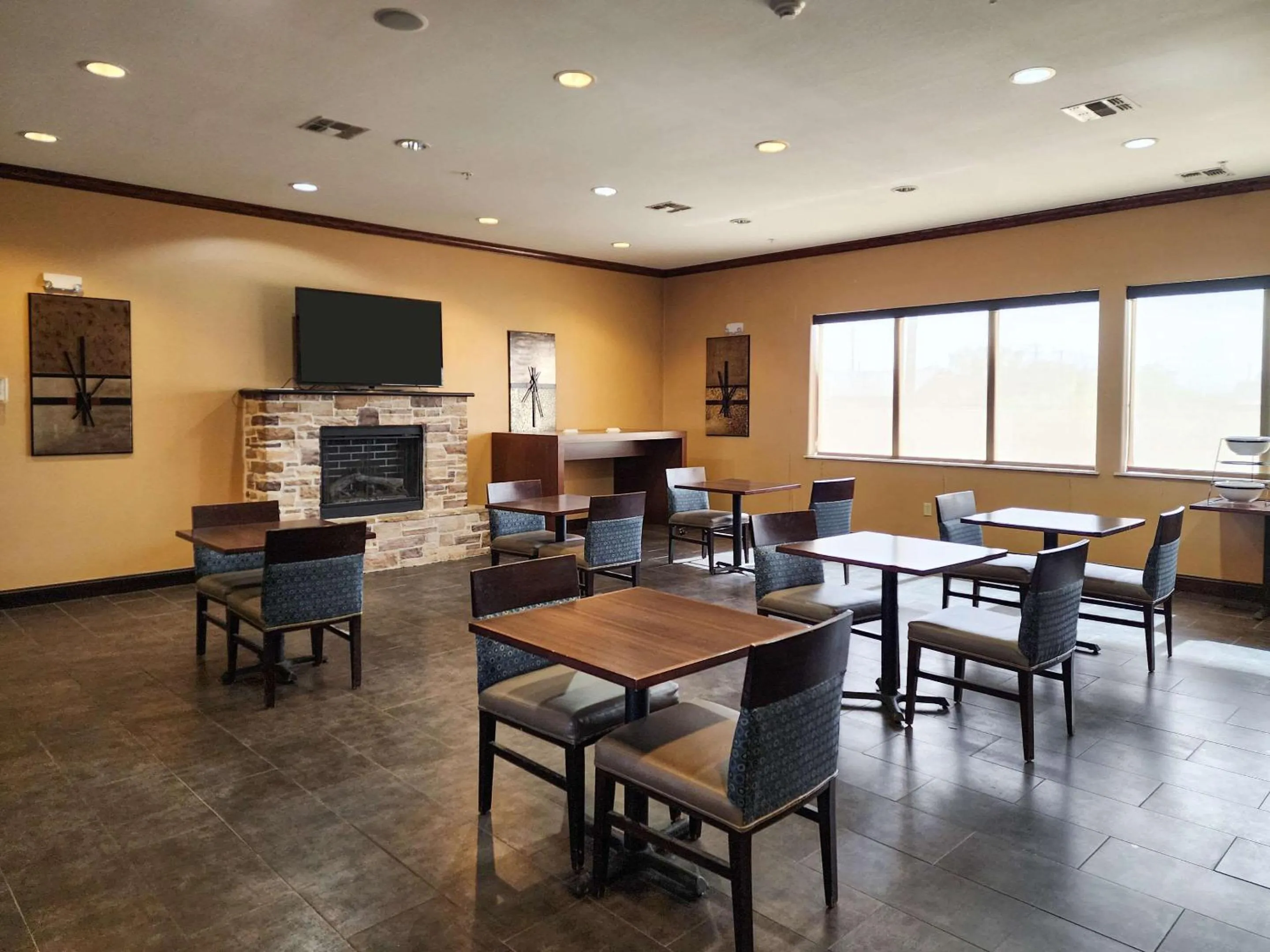 Breakfast in Comfort Inn & Suites Monahans I-20