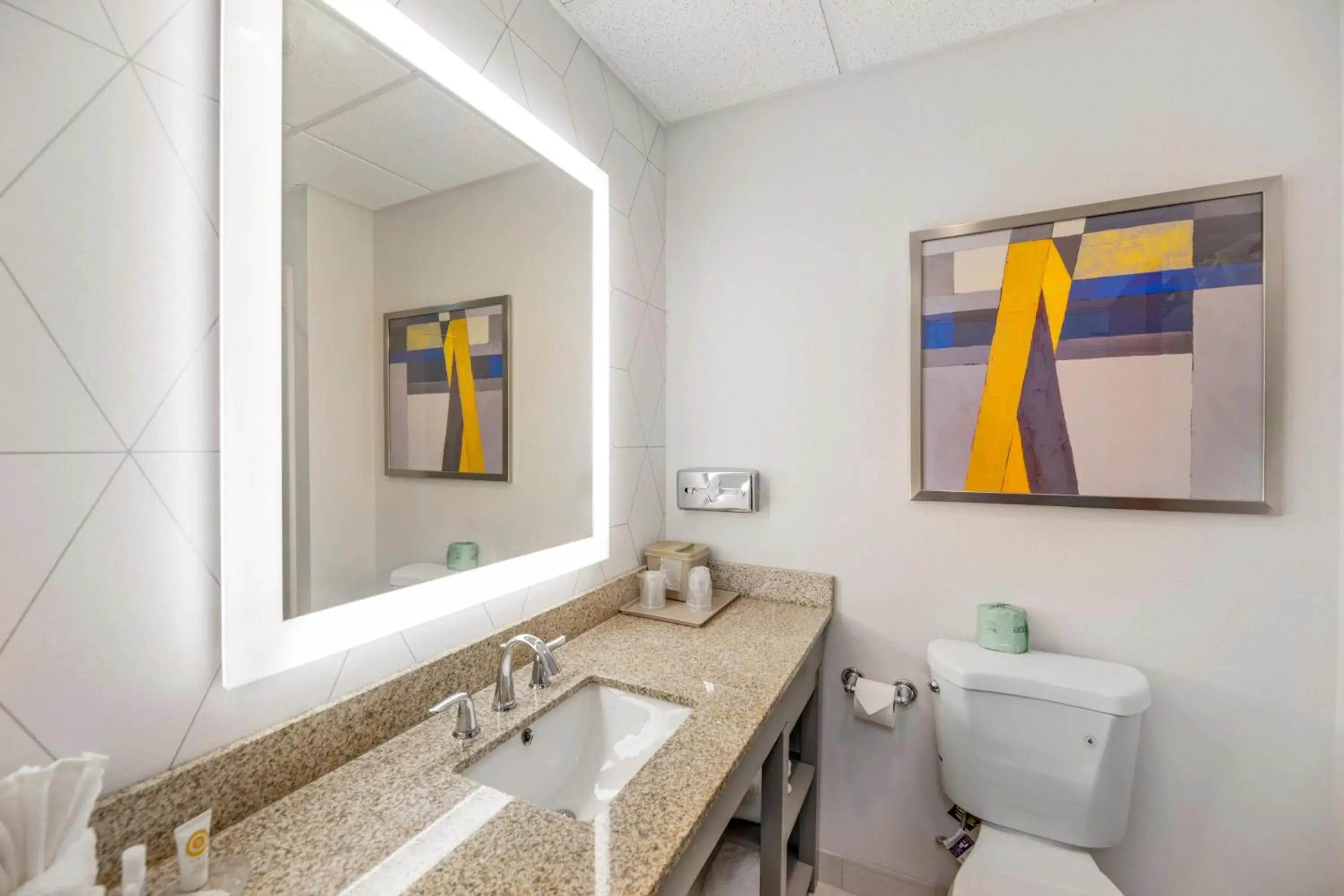 King Suite with One King Bed - Non-Smoking in Comfort Suites Pecos King Suite with One King Bed - Non-Smoking in Comfort Suites Pecos