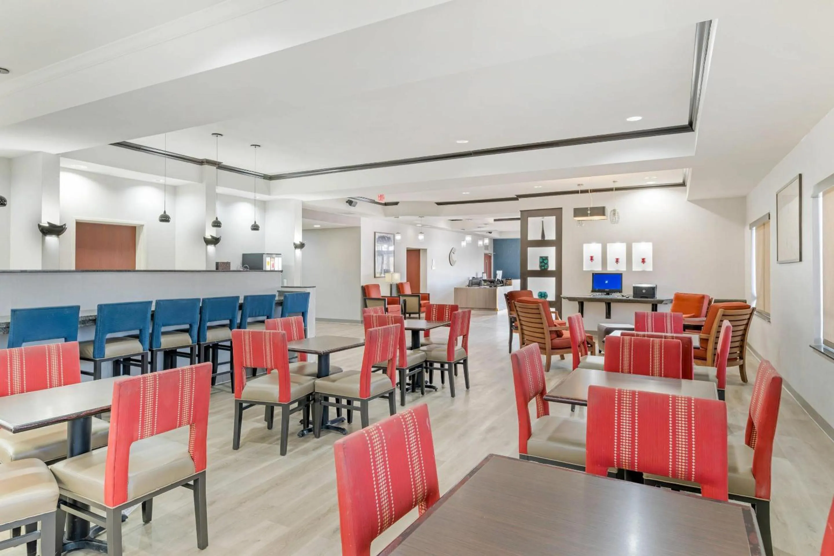 Breakfast in Comfort Suites Pecos