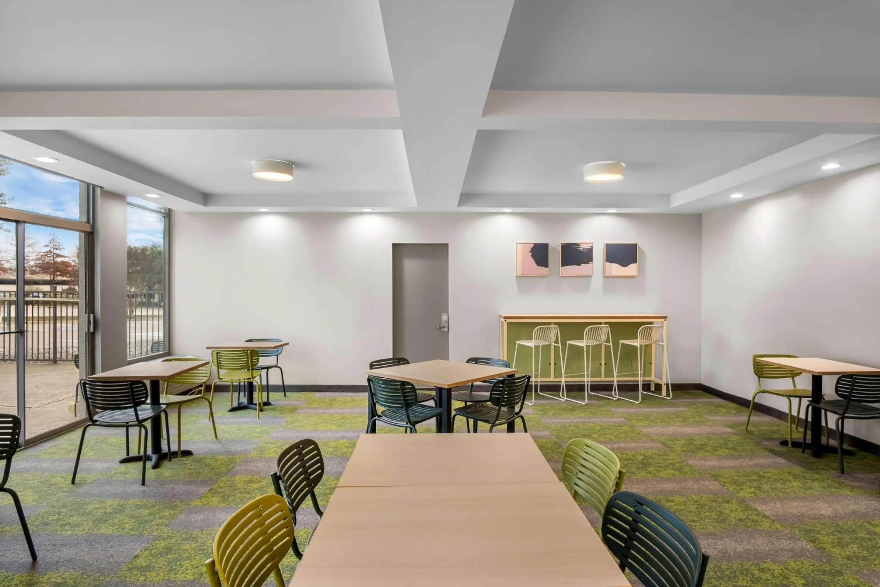 Meeting/conference room in Spark by Hilton Richardson Dallas