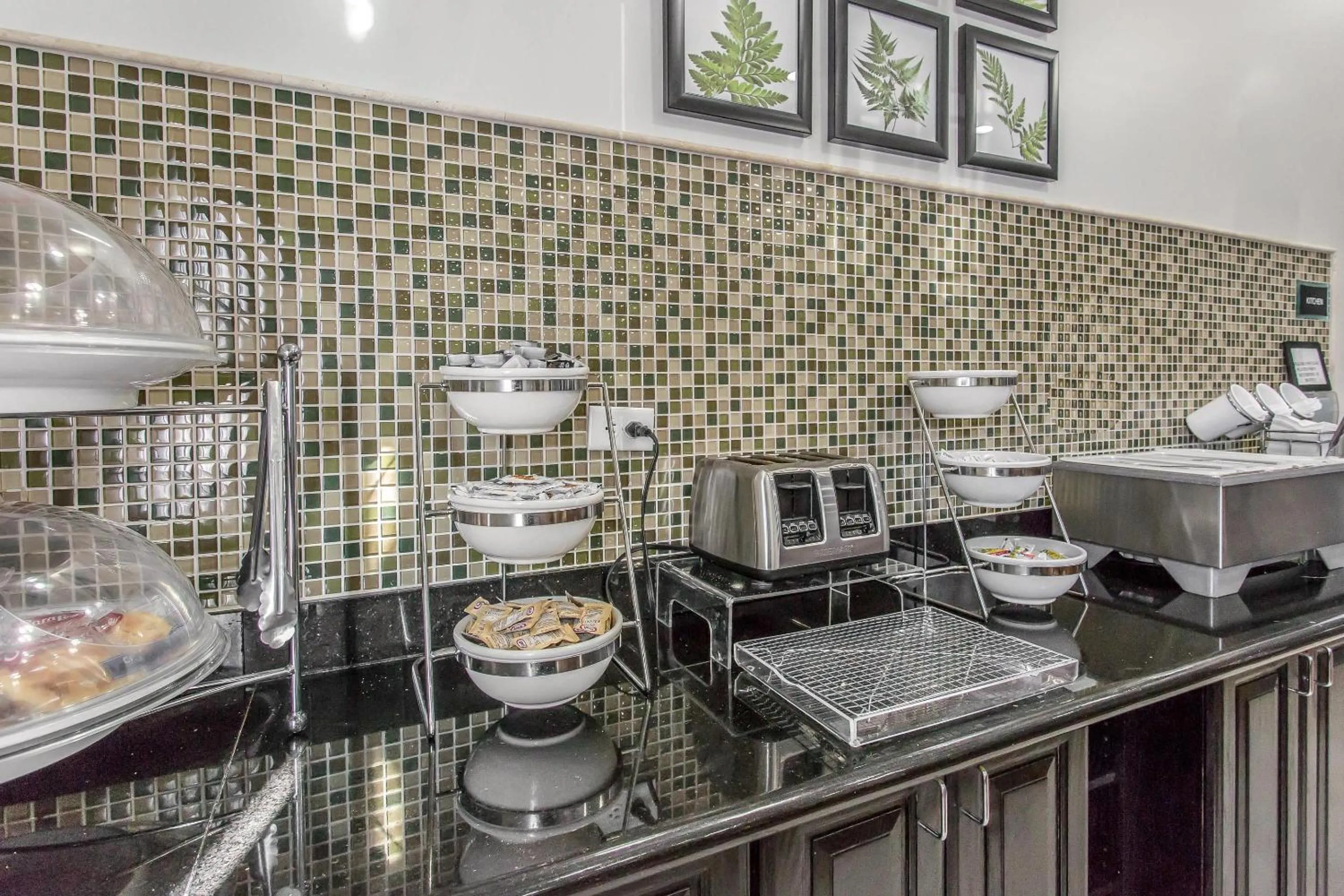 Breakfast in Sleep Inn & Suites West Medical Center