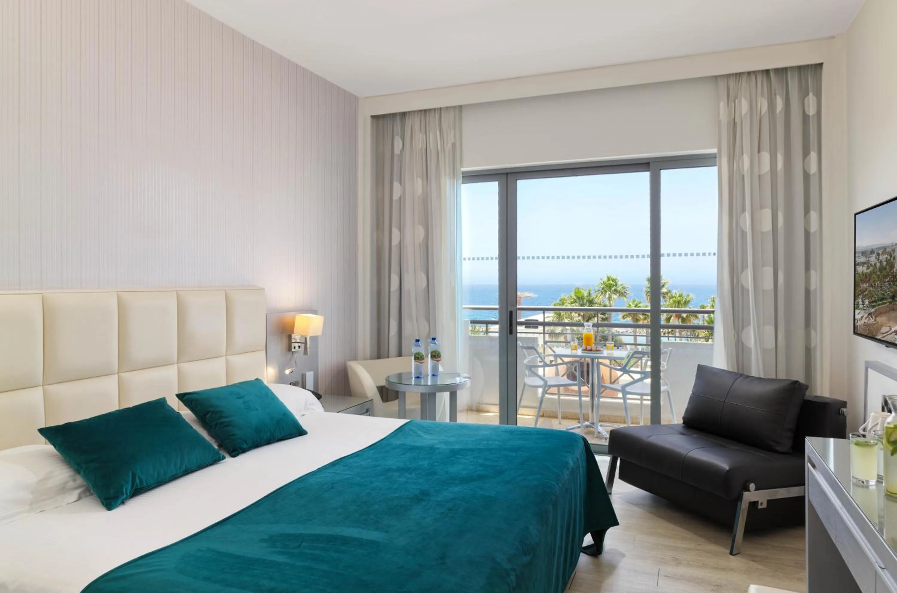 Bedroom, Bed in St George Beach Hotel & Spa Resort