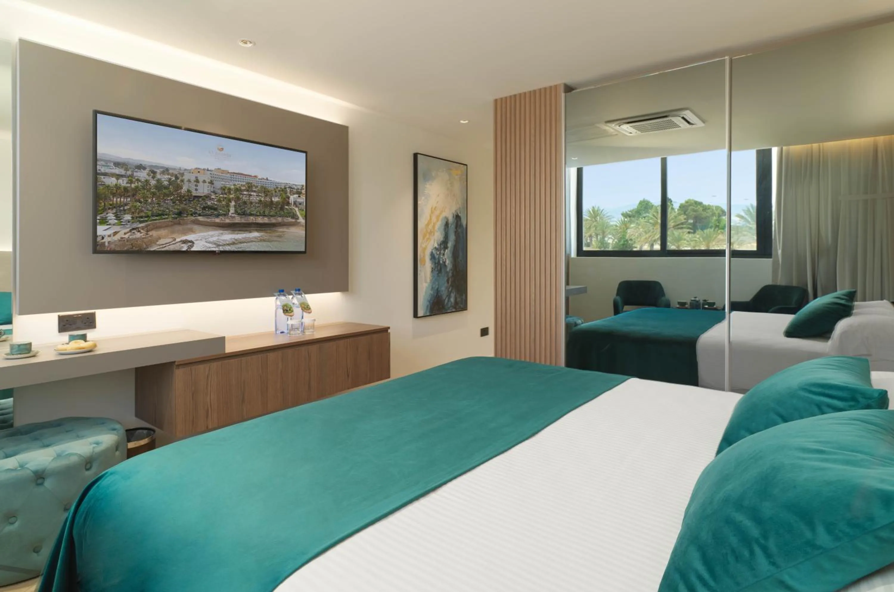 Bedroom, Bed in St George Beach Hotel & Spa Resort