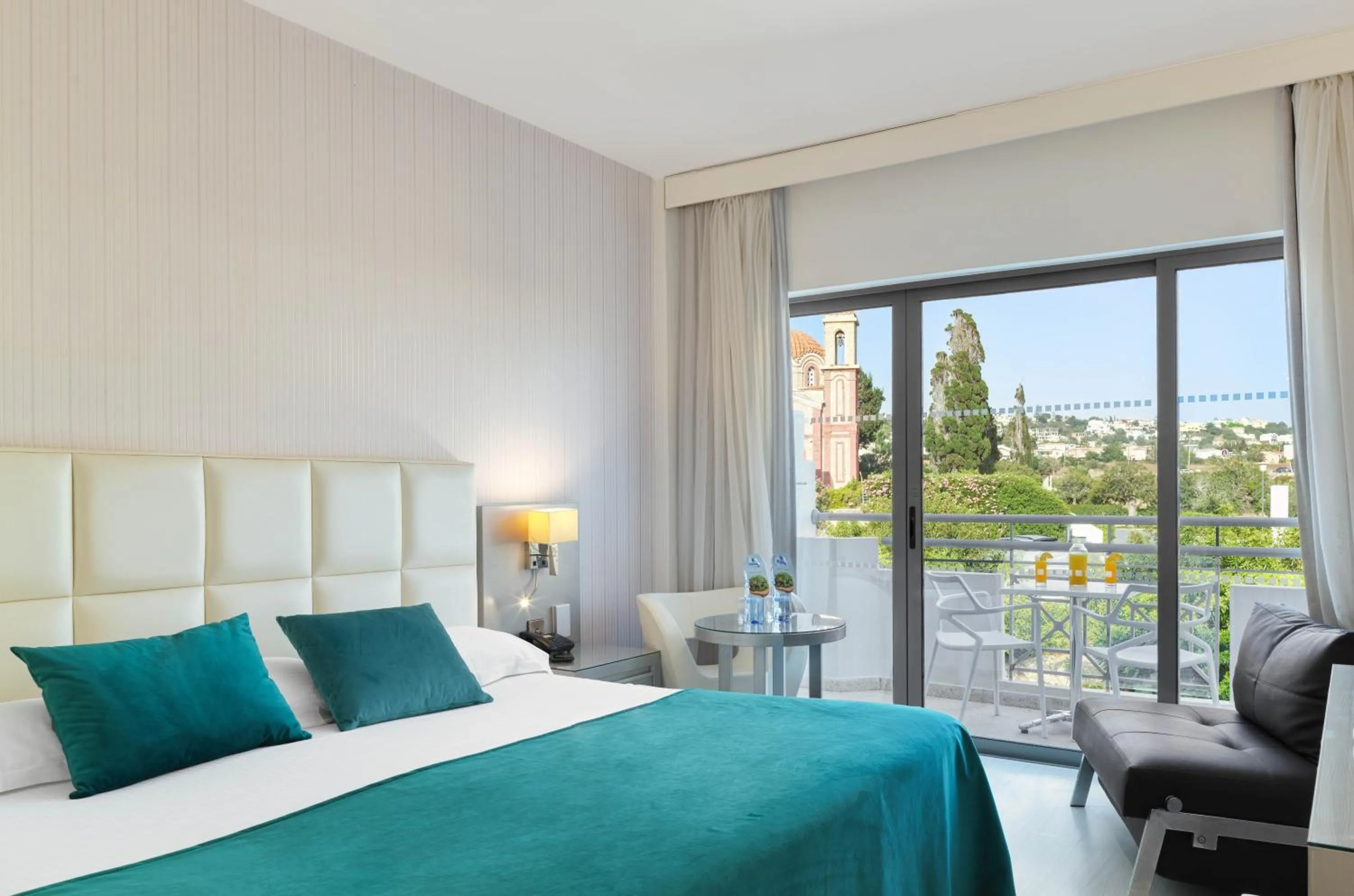 Bedroom, Bed in St George Beach Hotel & Spa Resort