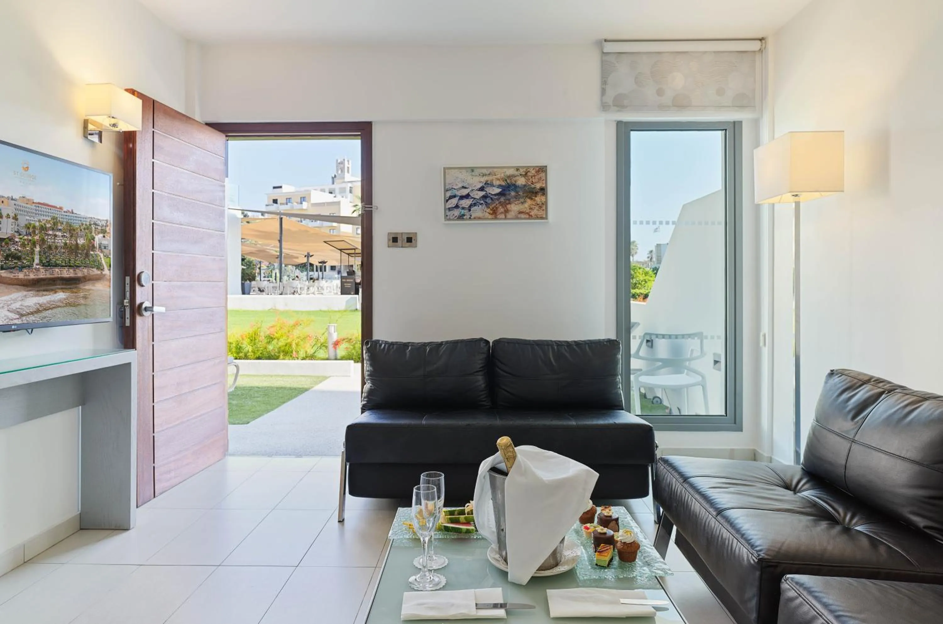 Living room in St George Beach Hotel & Spa Resort