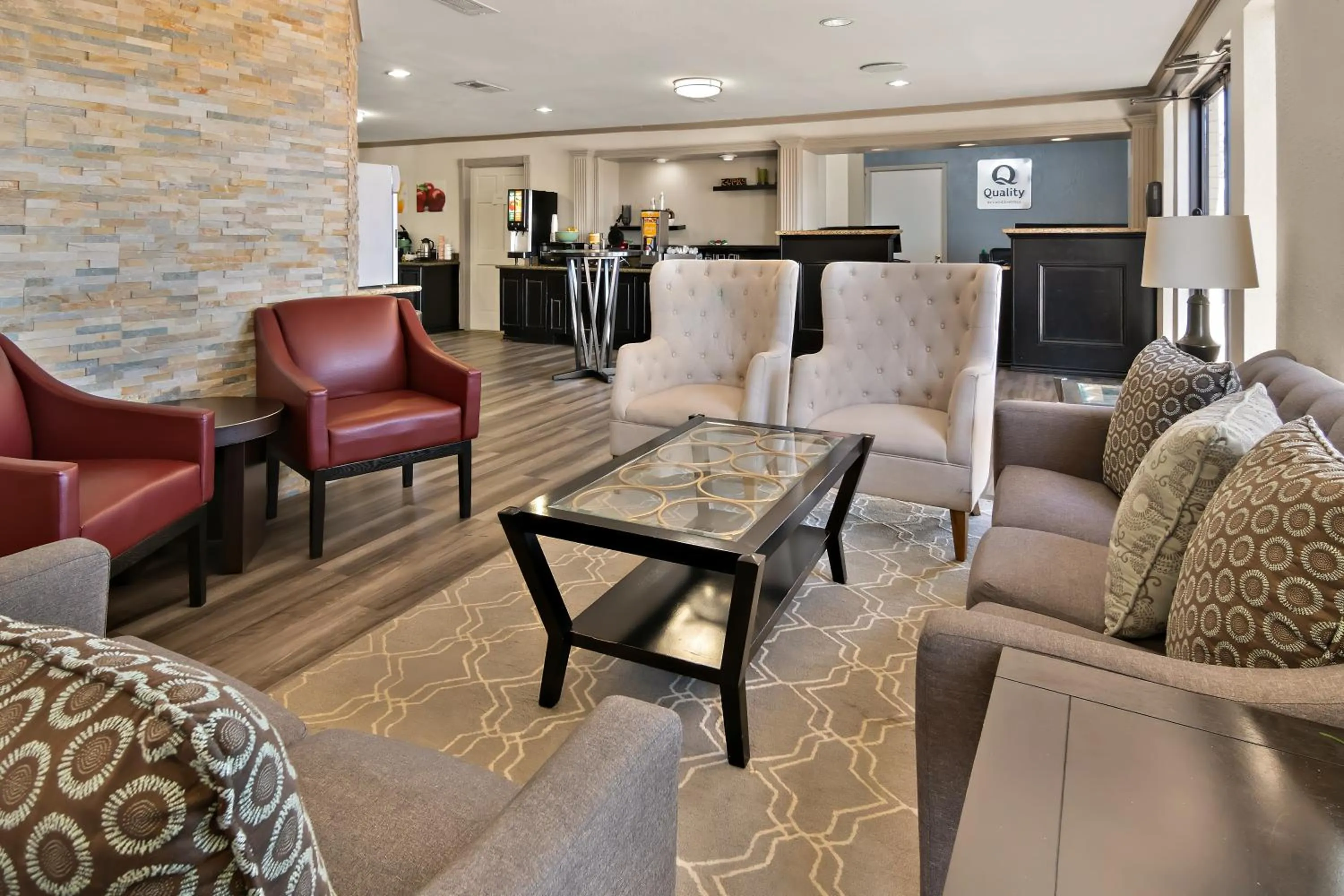 Lobby or reception in Quality Inn & Suites Weatherford