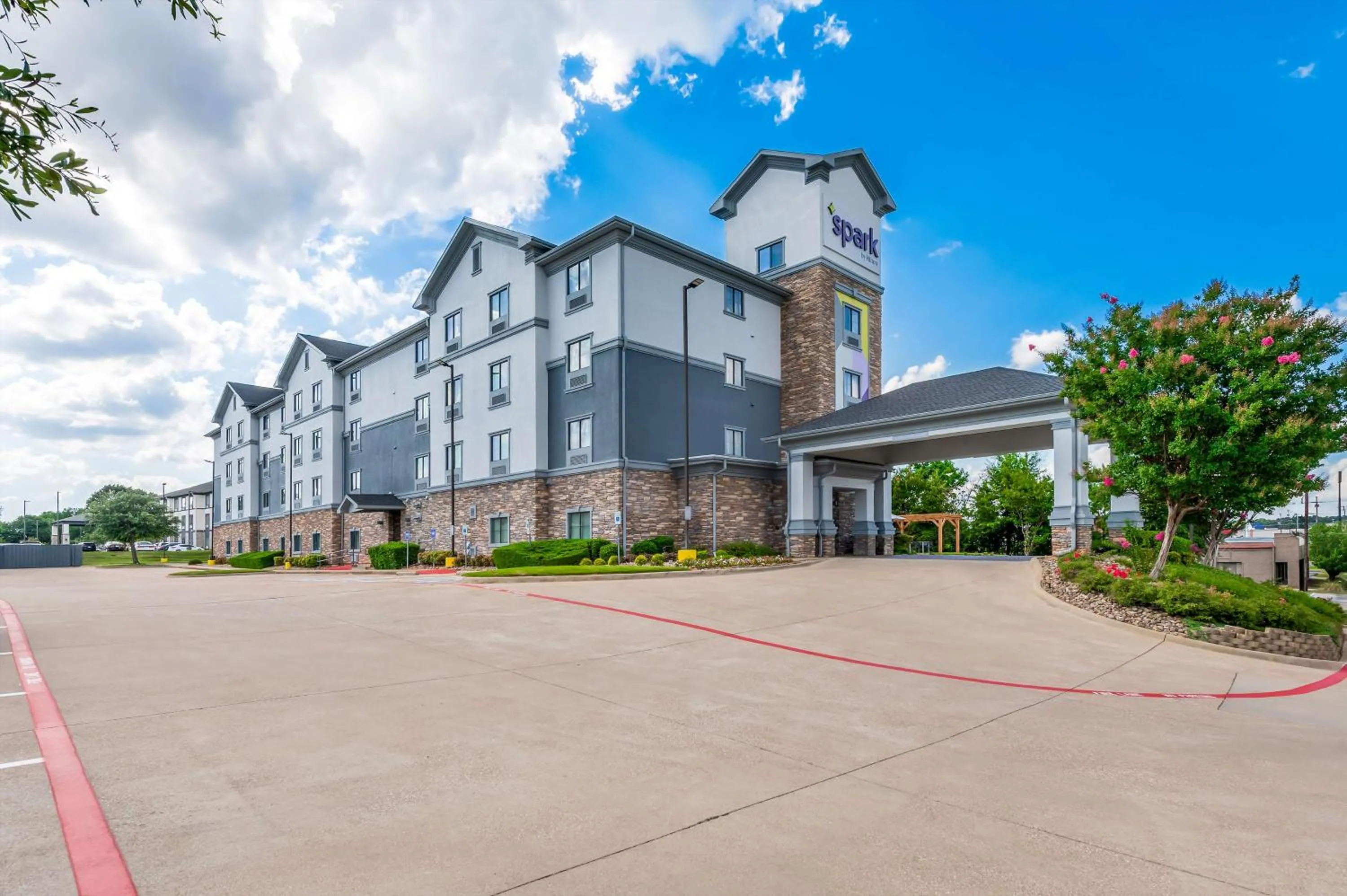 Property building in Spark By Hilton Longview