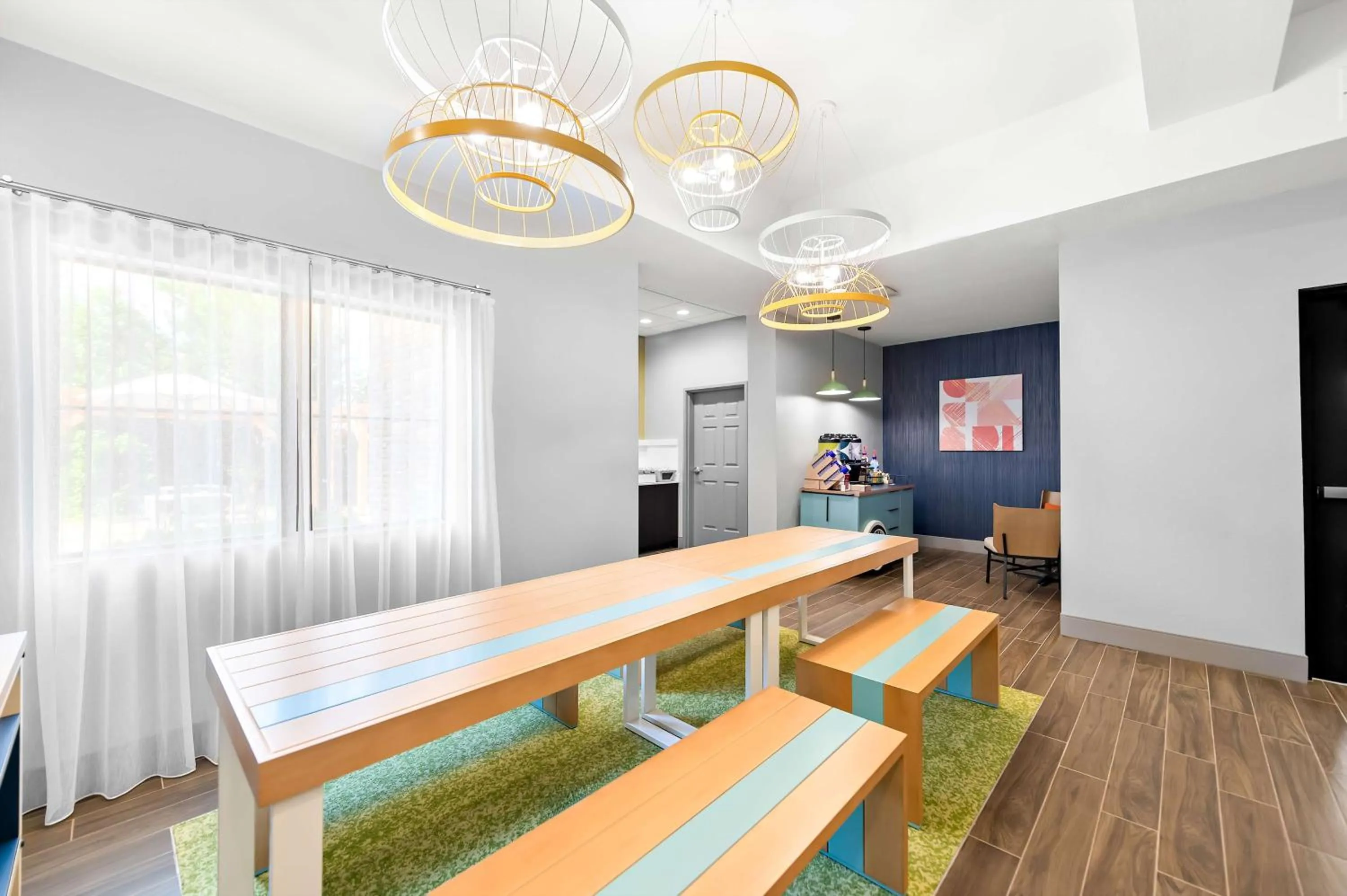 Breakfast in Spark By Hilton Longview