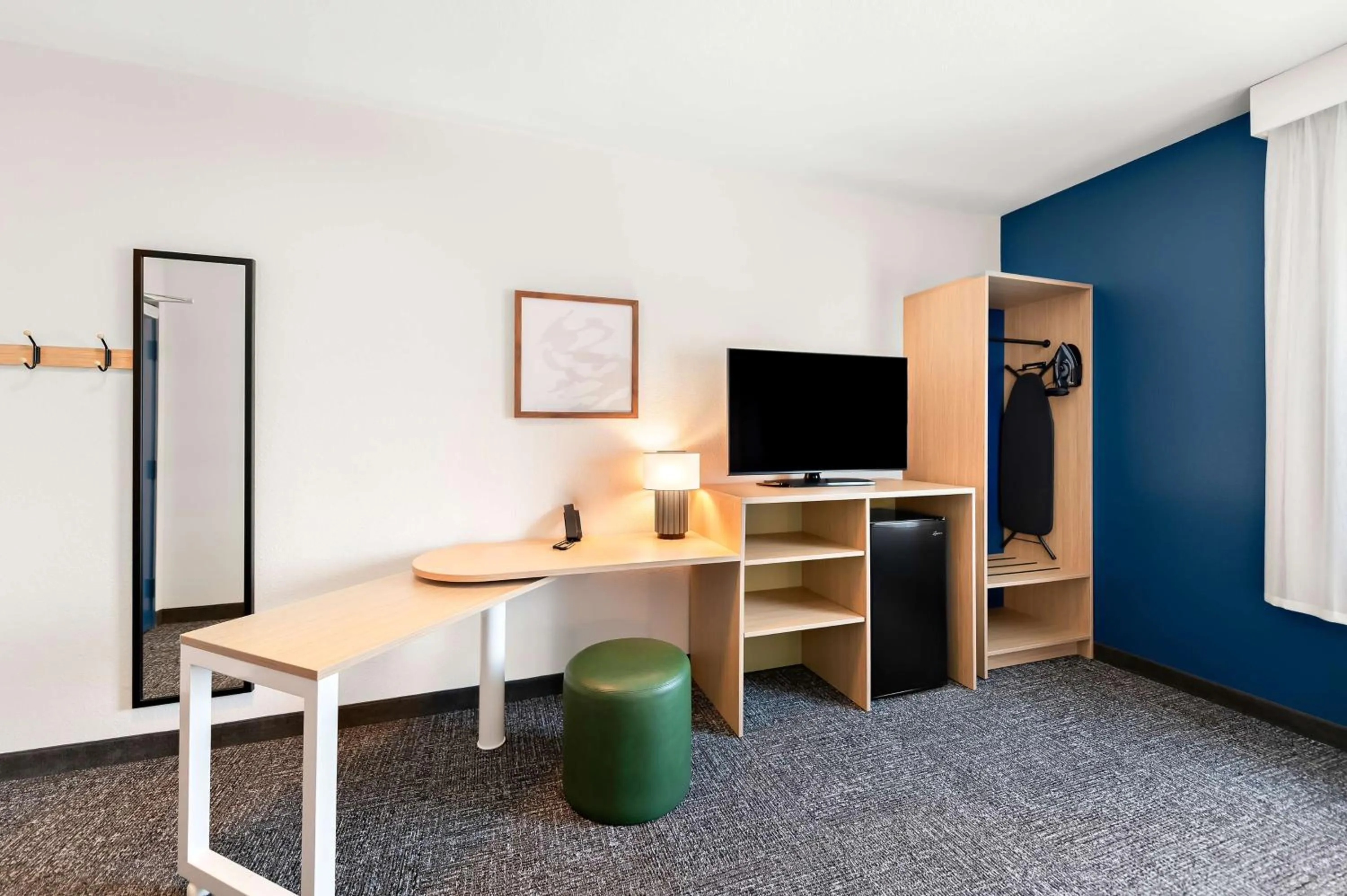 Bedroom in Spark By Hilton Longview