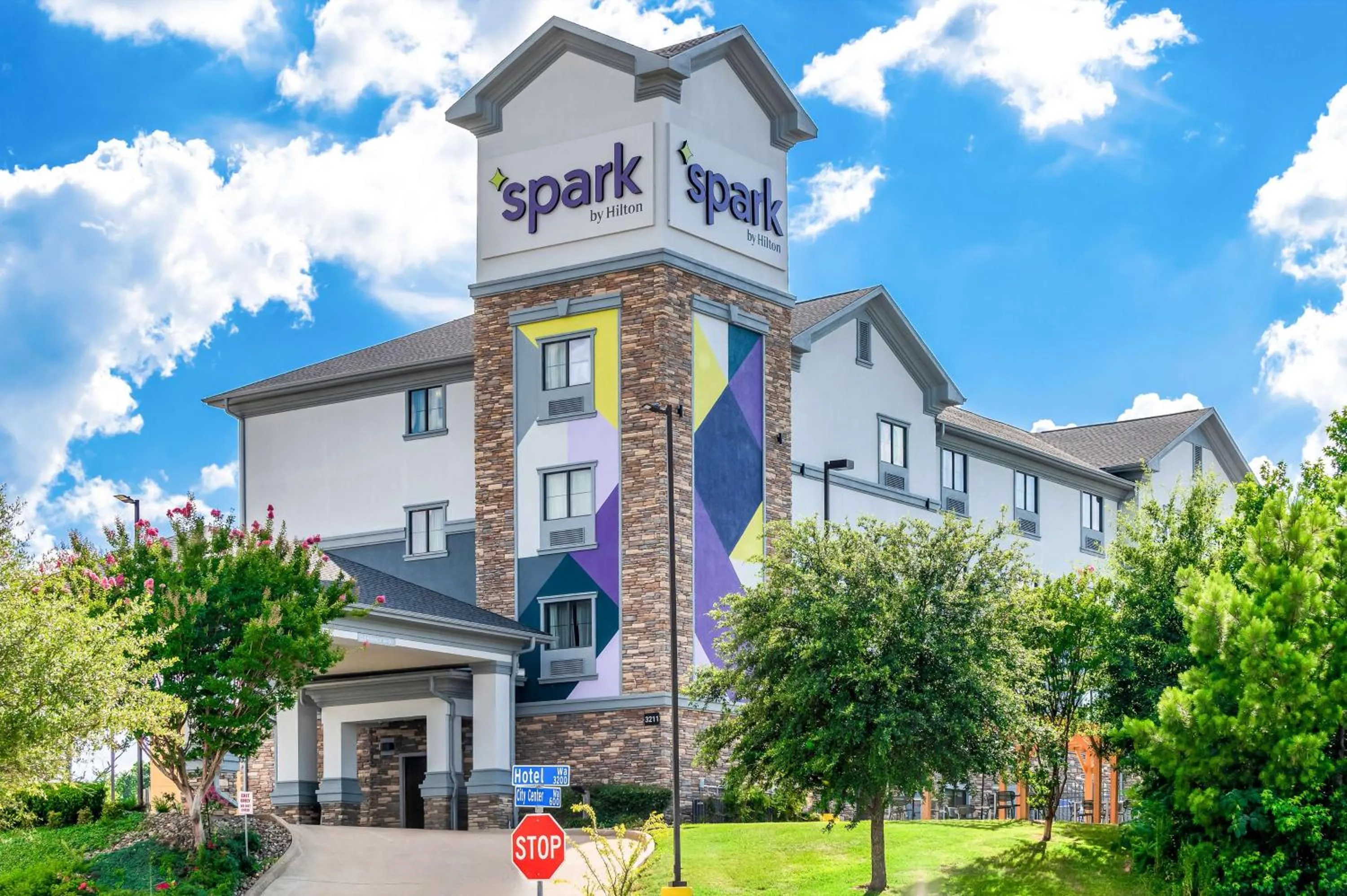 Property building in Spark By Hilton Longview