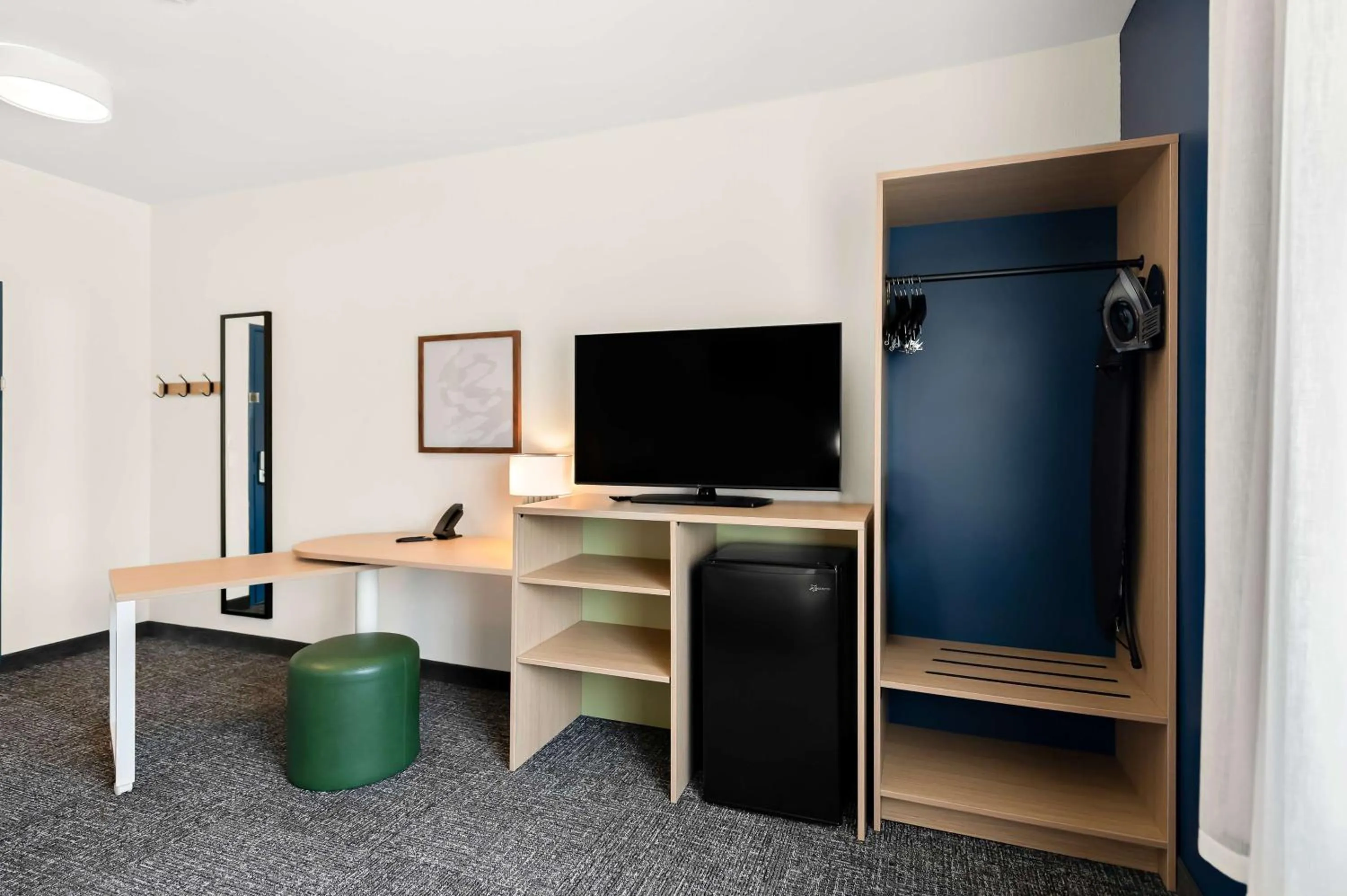 Bedroom in Spark By Hilton Longview