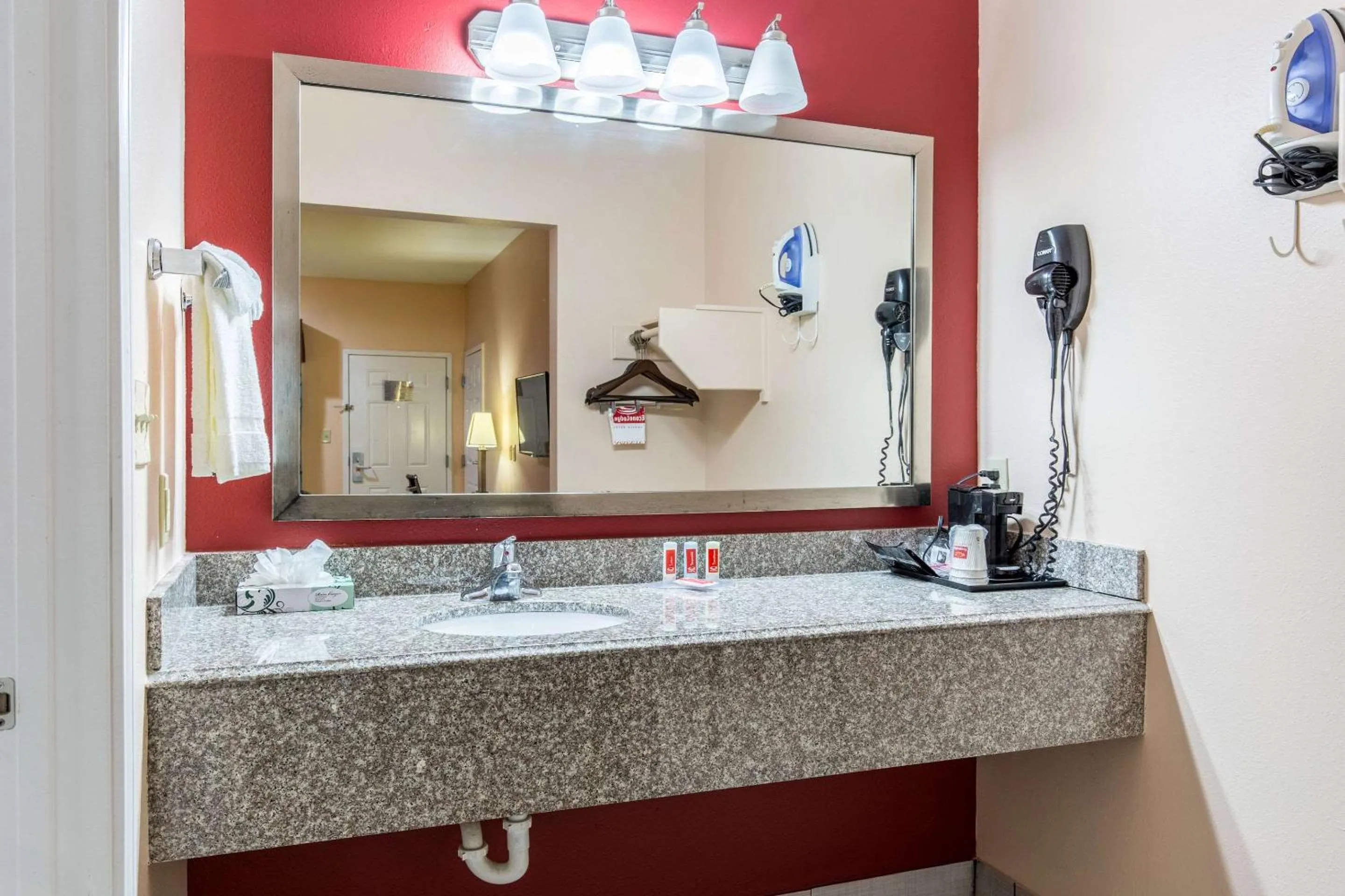 Photo of the whole room in Quality Inn & Suites Bridge City Orange