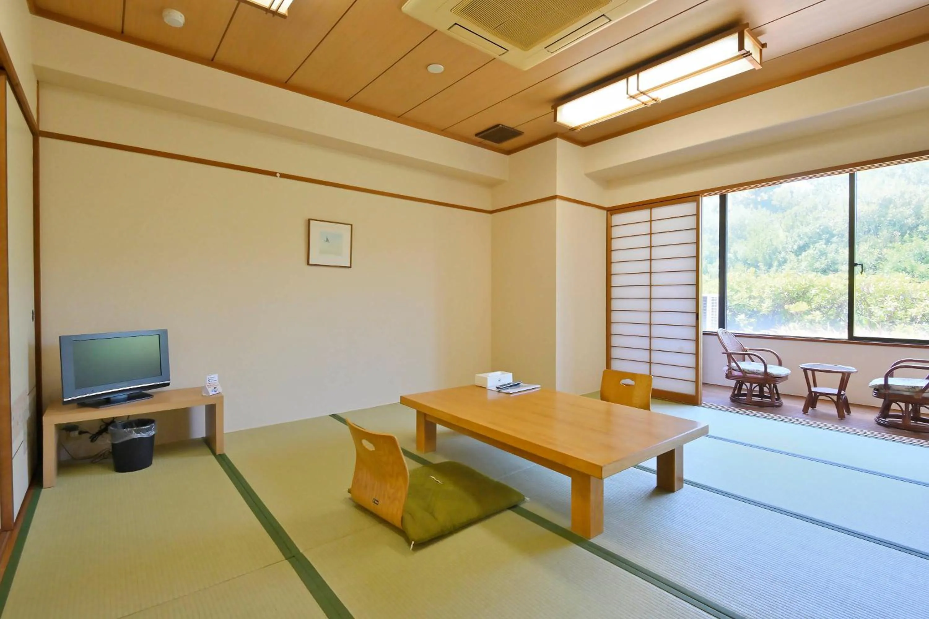 Photo of the whole room in Hotel New Century Sakaide