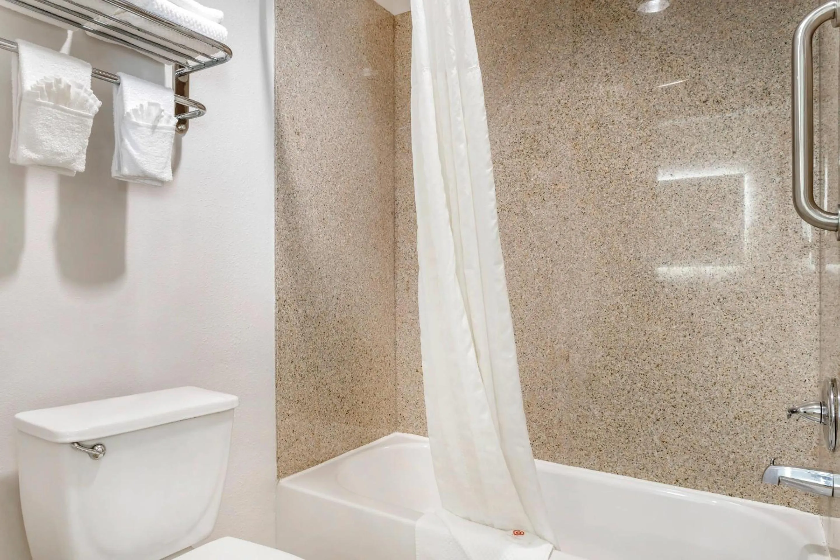 Bedroom in Comfort Inn & Suites Houston FM1960 - Champions