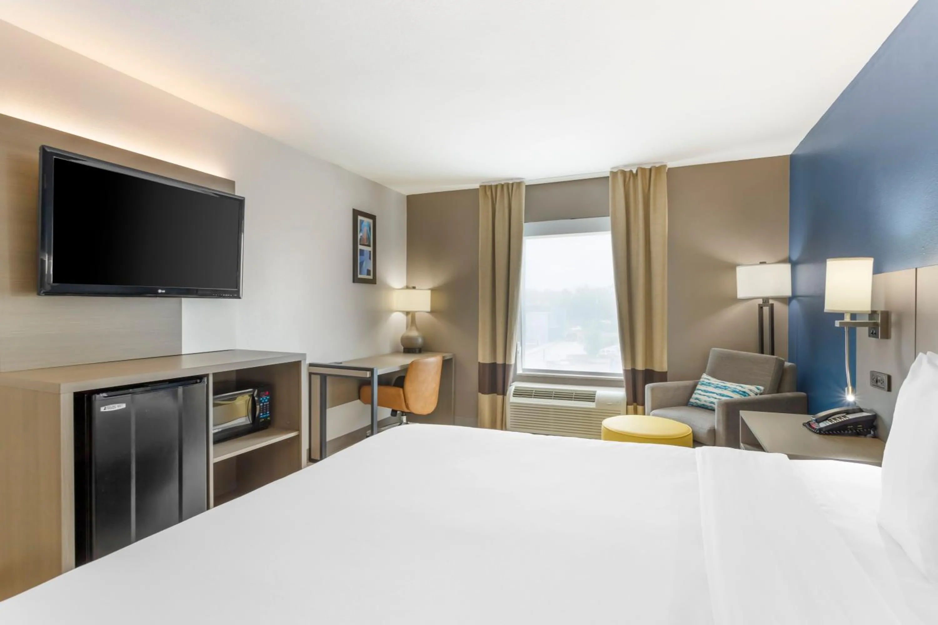 Bed in Comfort Inn & Suites Houston FM1960 - Champions