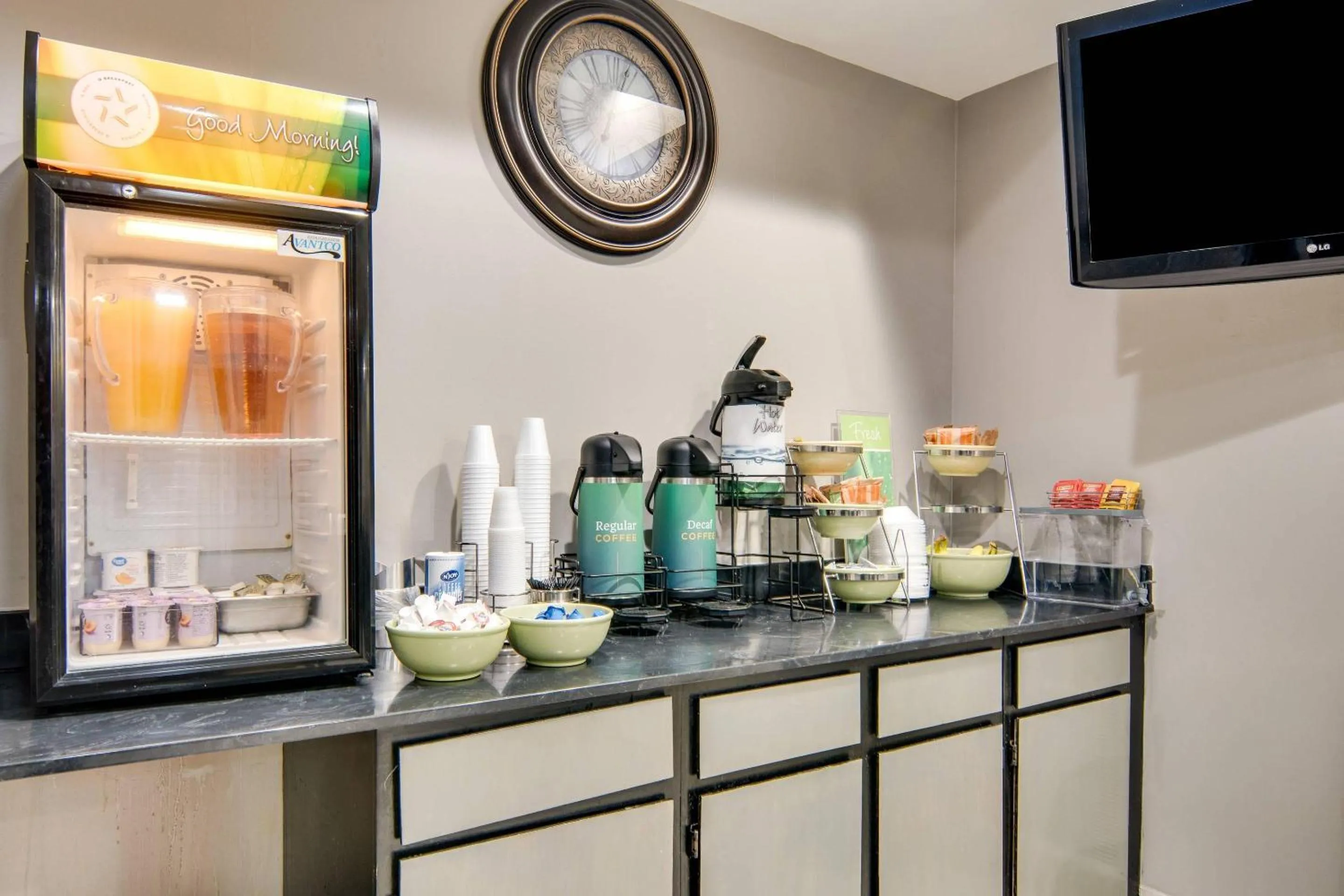 Breakfast in Quality Inn & Suites - Granbury