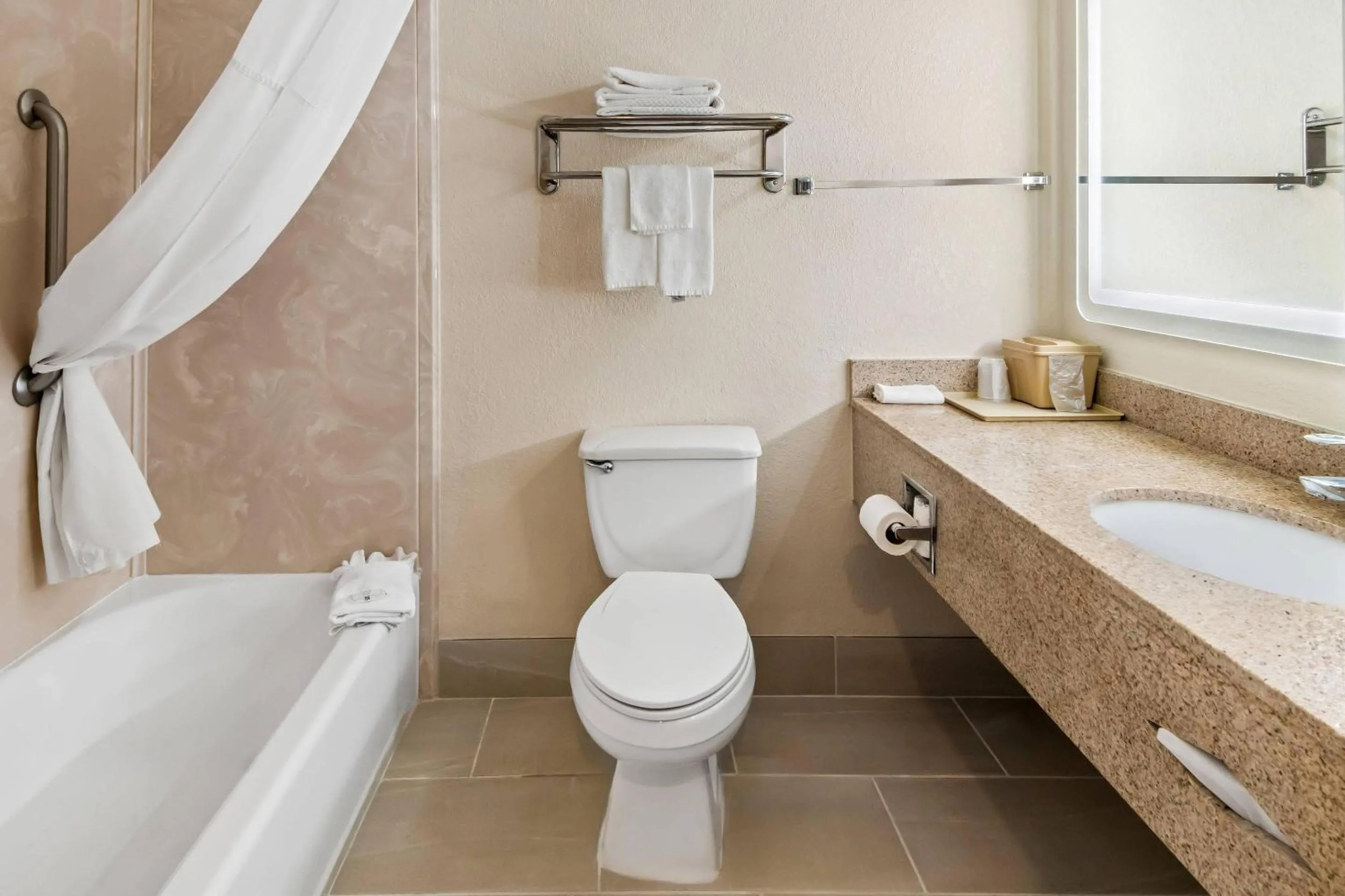 Bedroom in Quality Inn & Suites - Granbury