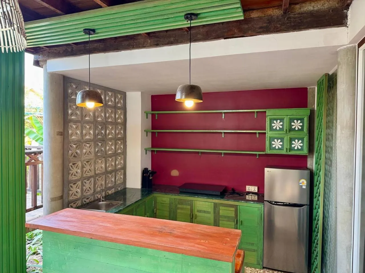 Kitchen or kitchenette in Dontrei Villa Angkor