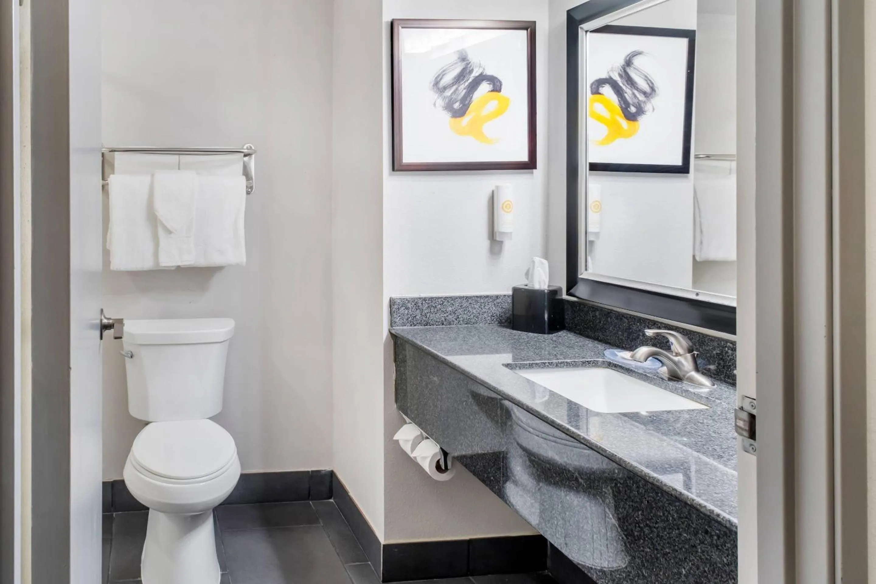 Bedroom in Comfort Inn & Suites El Paso I-10 Airport Area