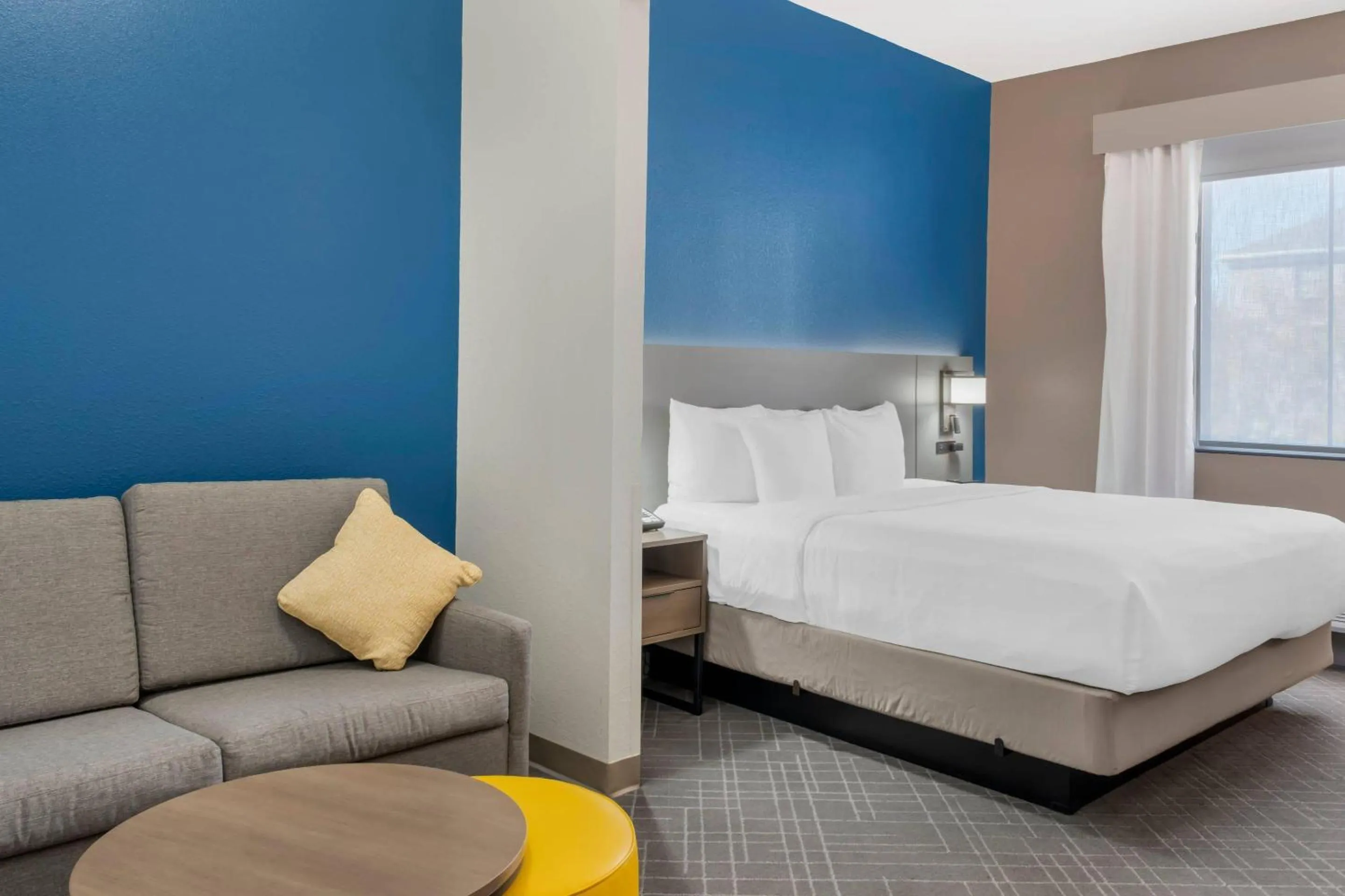 Bedroom, Bed in Comfort Inn & Suites El Paso I-10 Airport Area