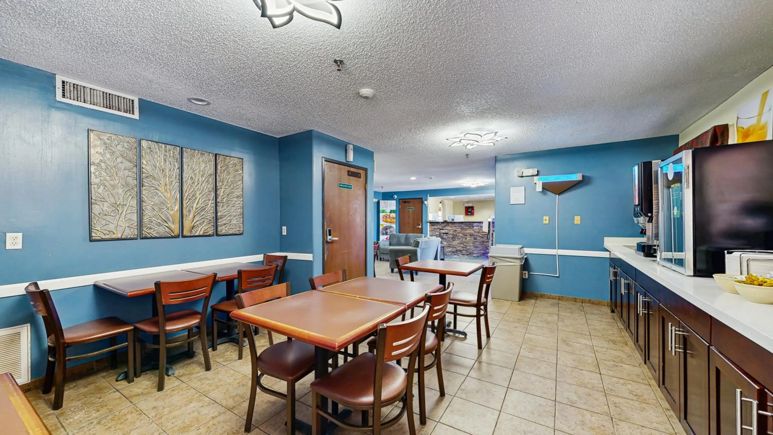 Breakfast in Quality Inn Van Horn