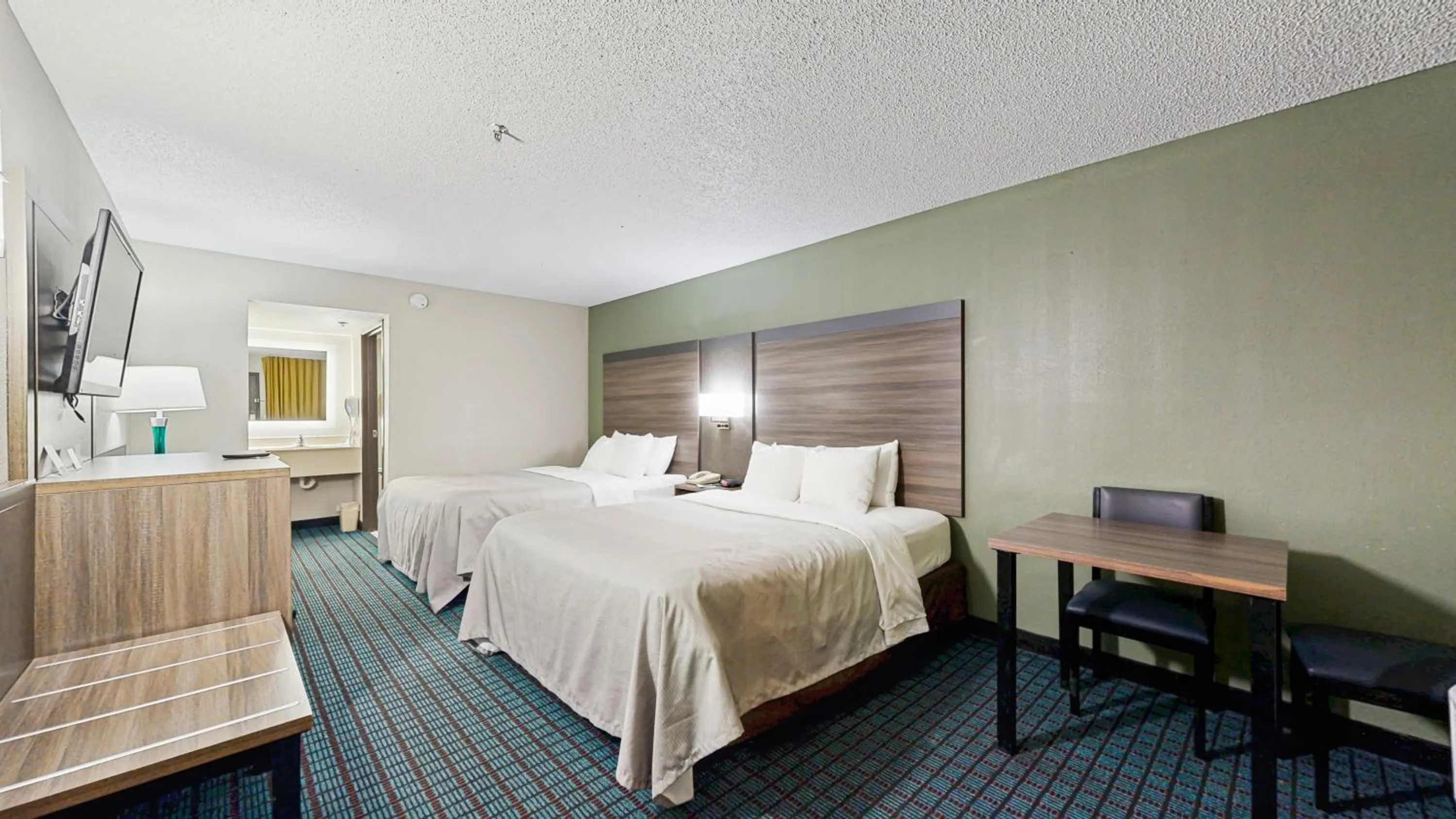 Bed in Quality Inn Van Horn