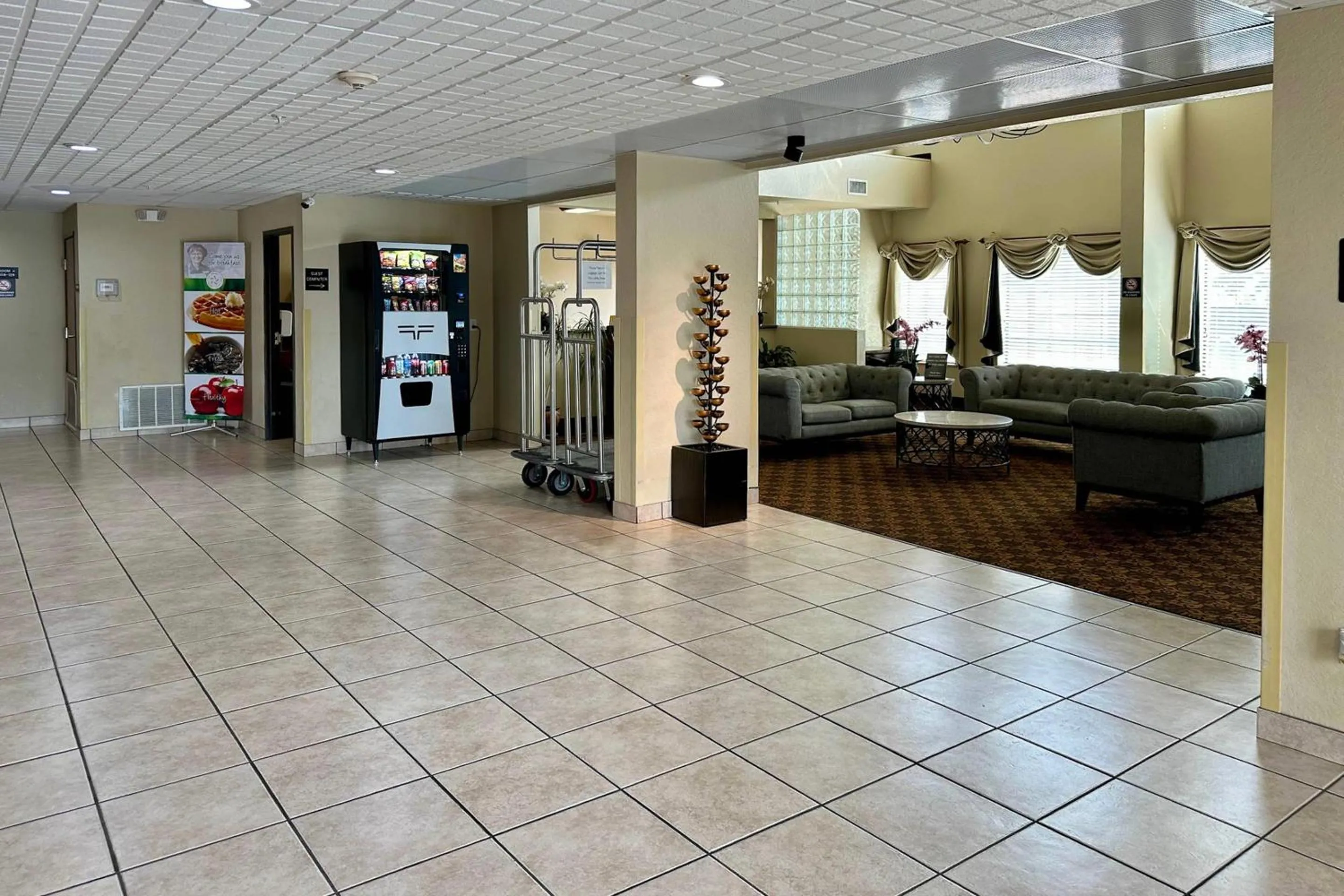Lobby or reception in Quality Suites San Antonio Brooks City Base