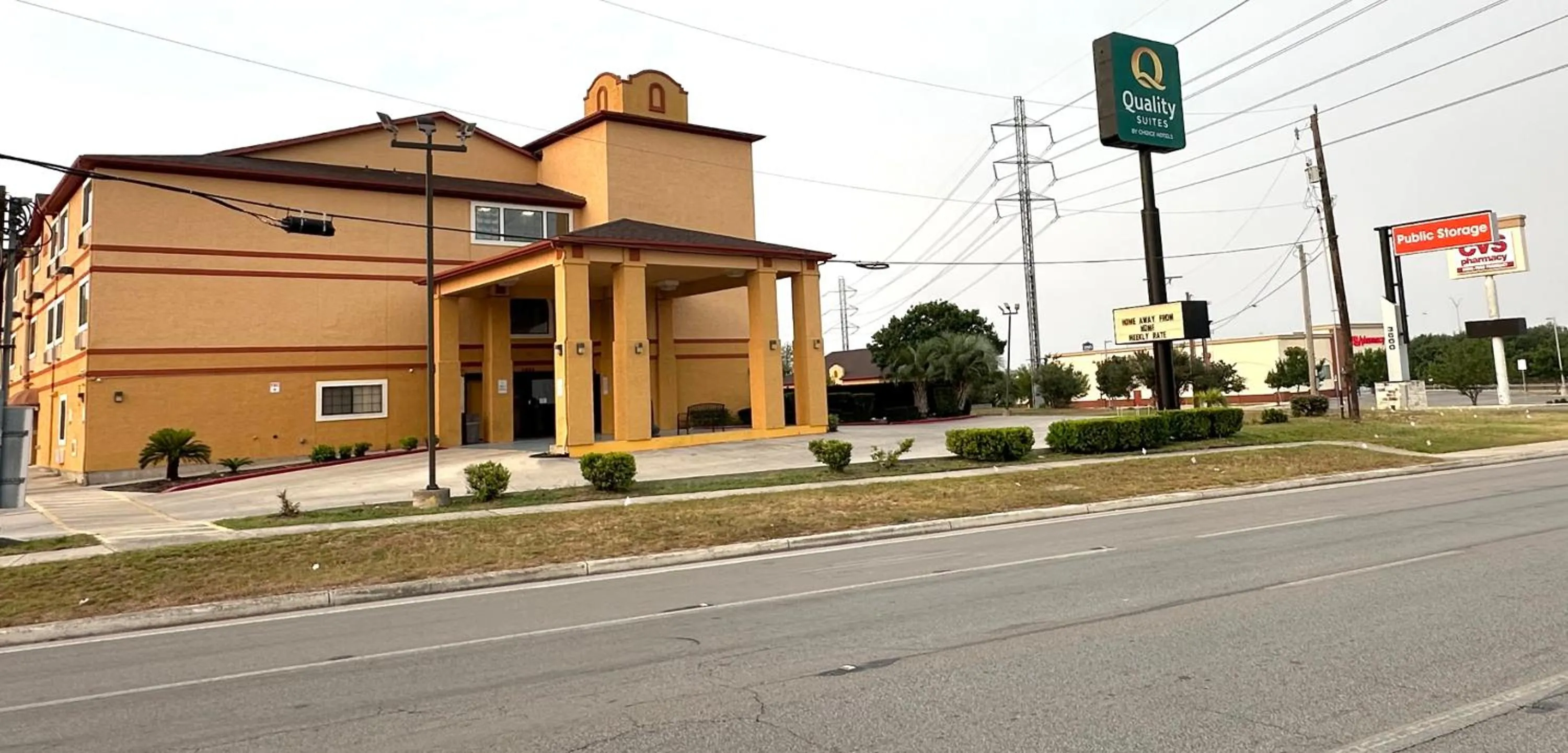 Quality Suites San Antonio Brooks City Base