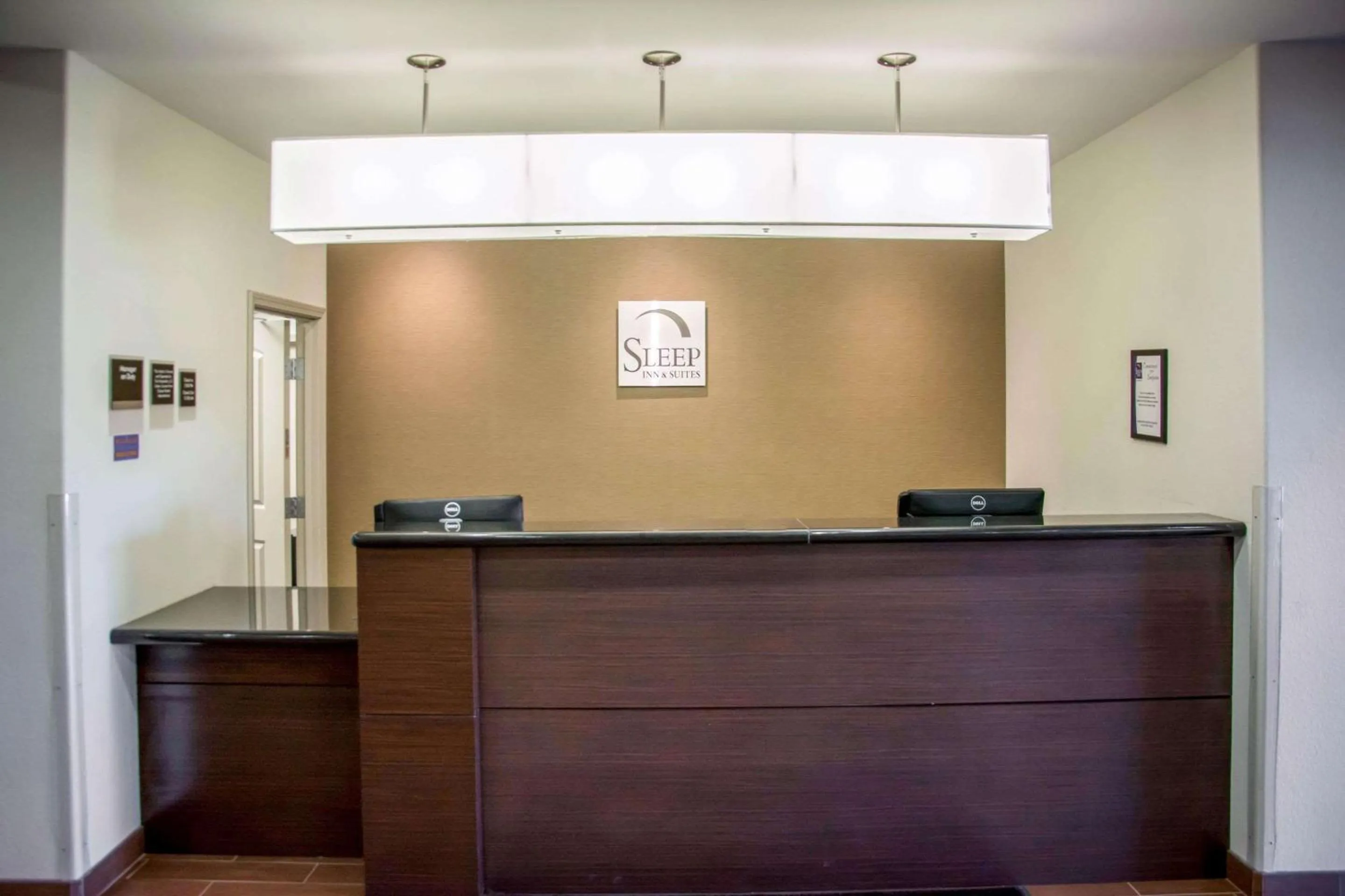 Lobby or reception in Sleep Inn & Suites Center