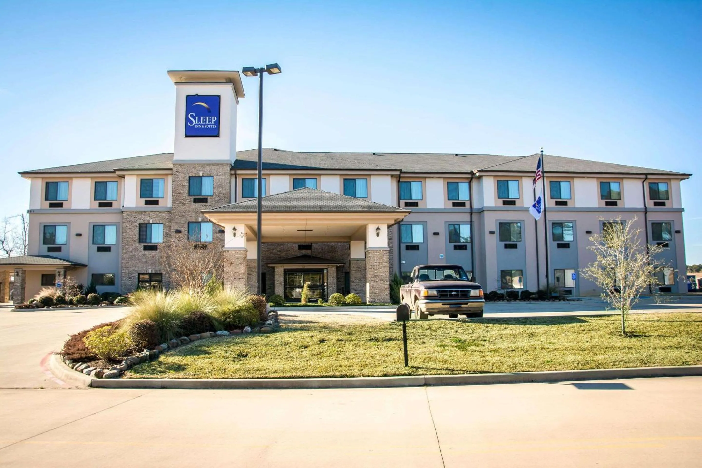 Property building in Sleep Inn & Suites Center