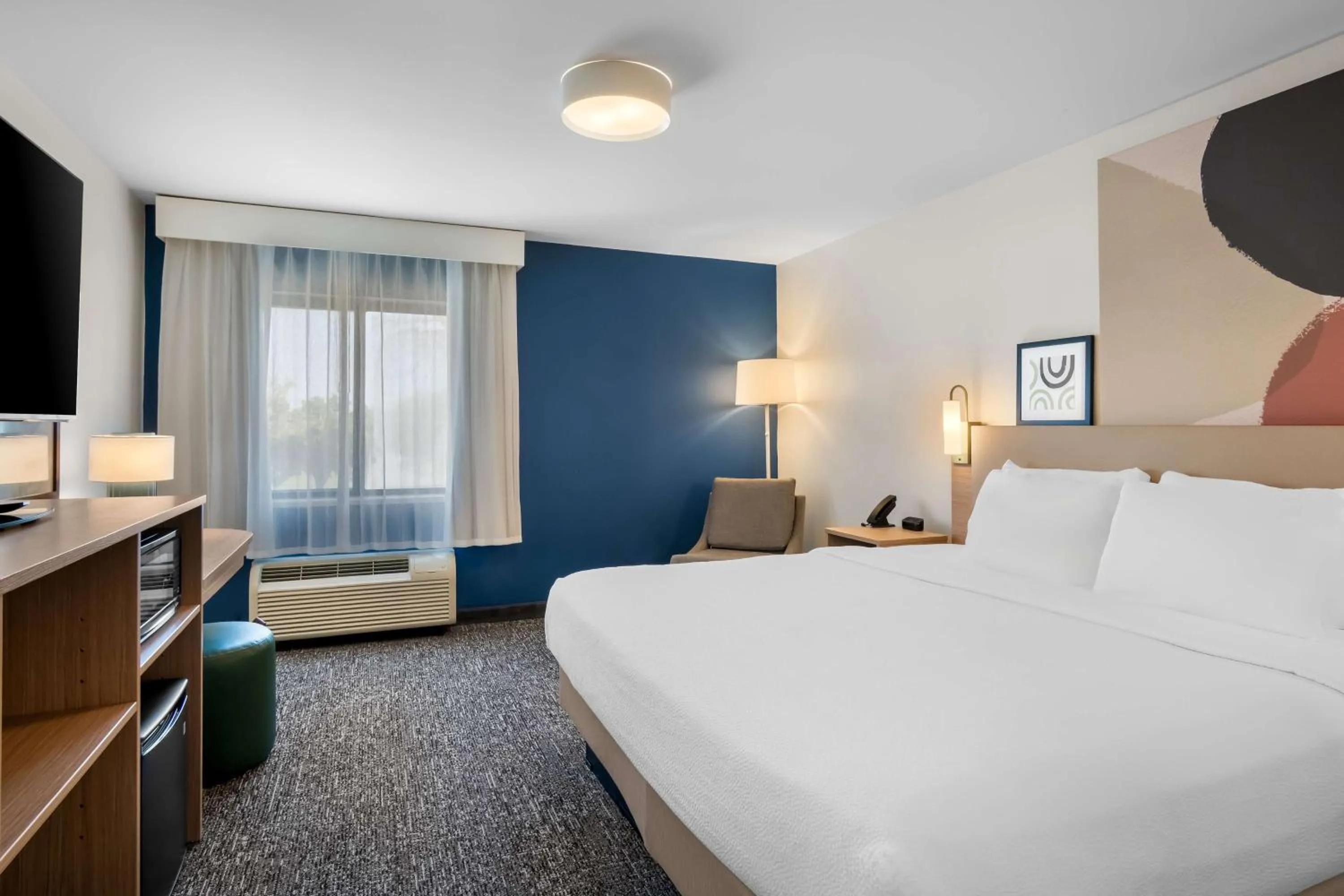 Bed in Spark By Hilton Grapevine DFW North