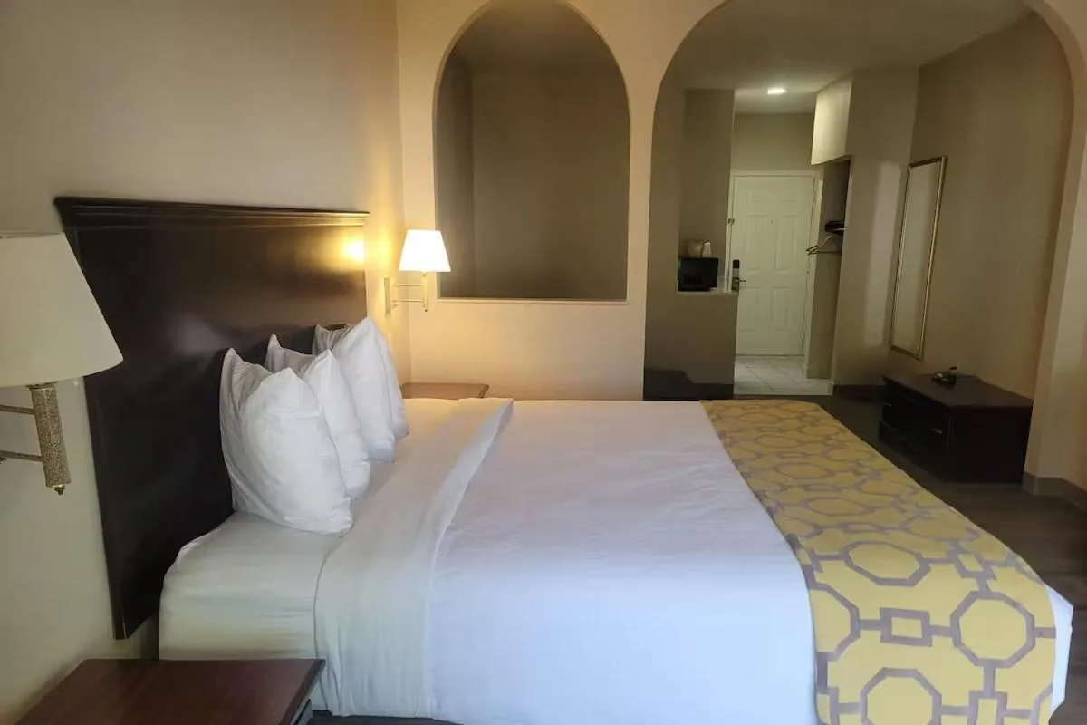 Bed in Baymont by Wyndham Houston Brookhollow