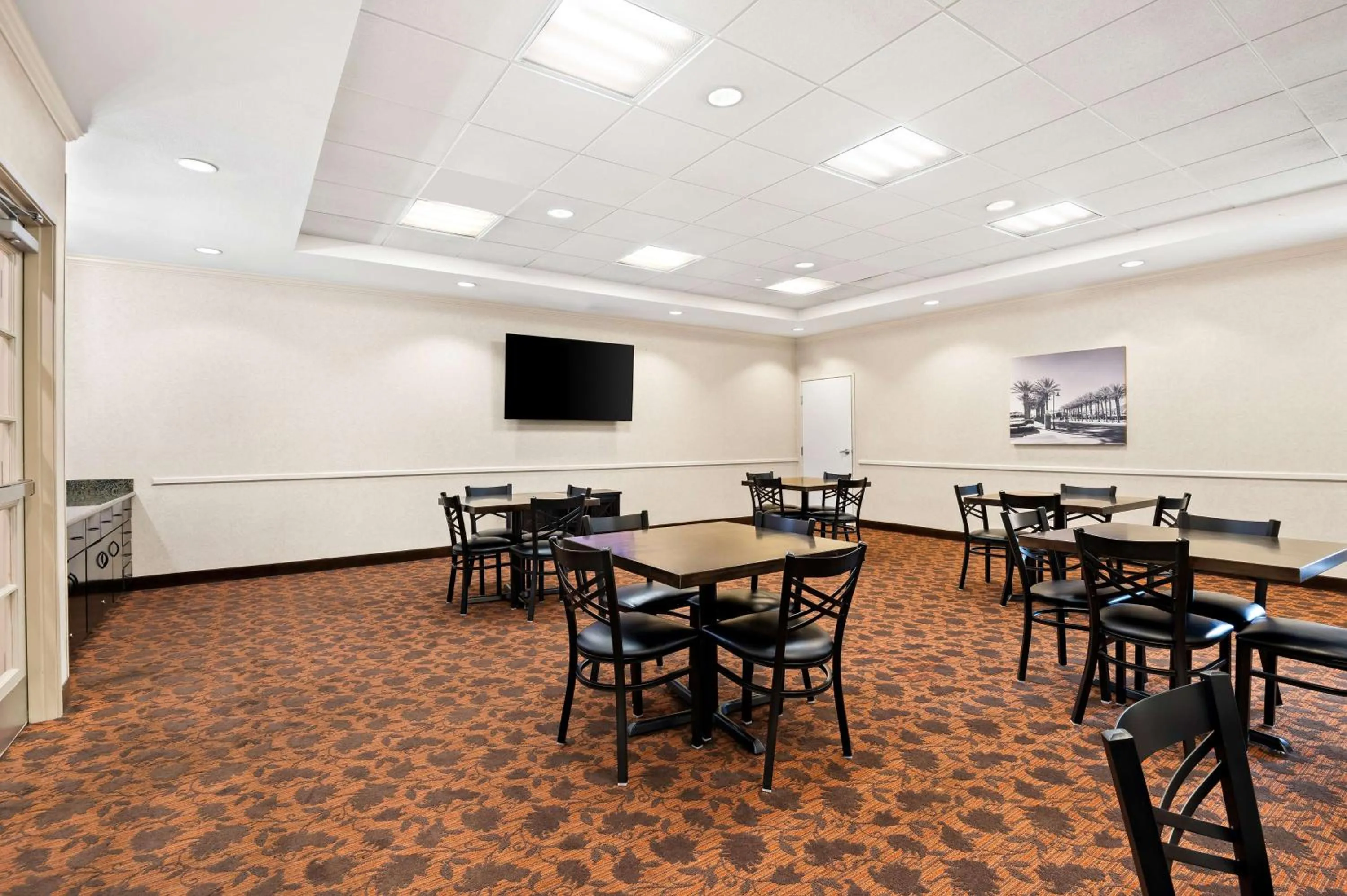Meeting/conference room in Best Western Ontario Mills Mall