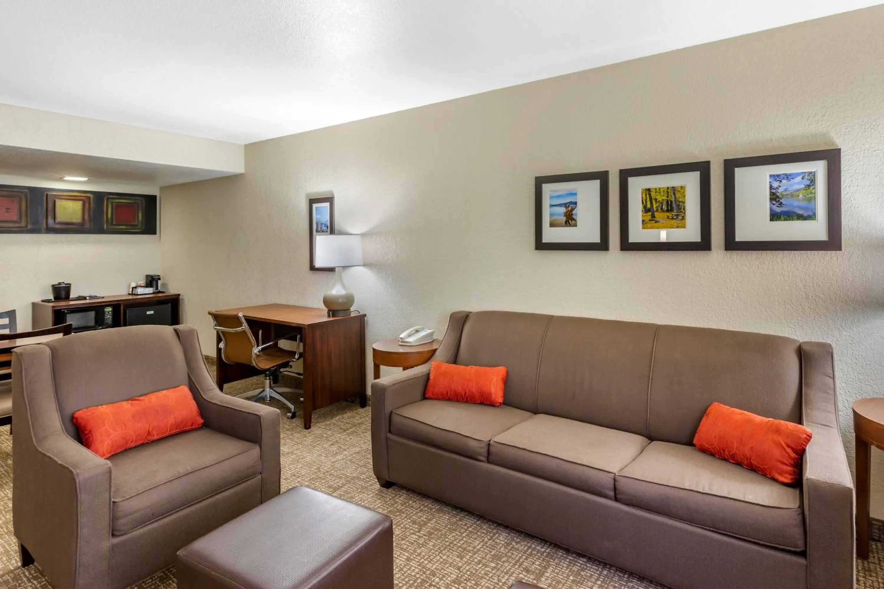 Lounge or bar in Comfort Inn Layton - Salt Lake City