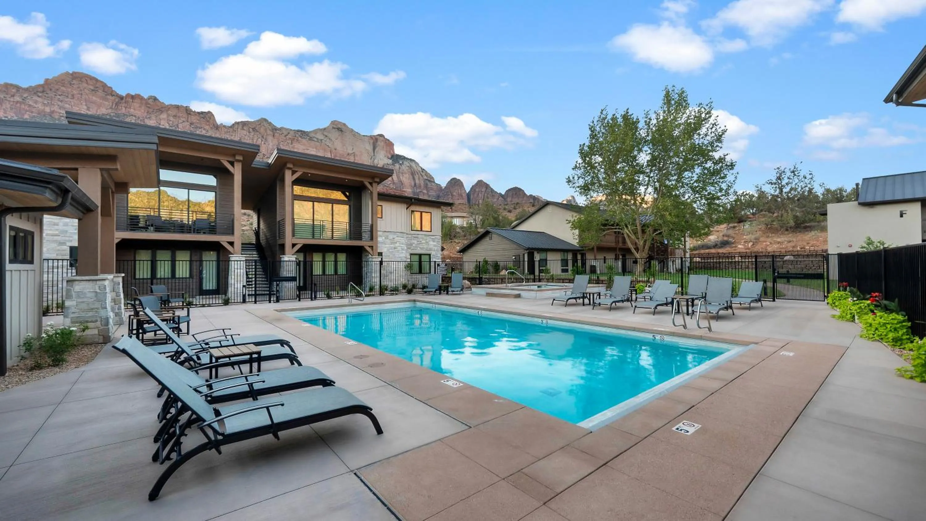 Shower in Montclair at Zion