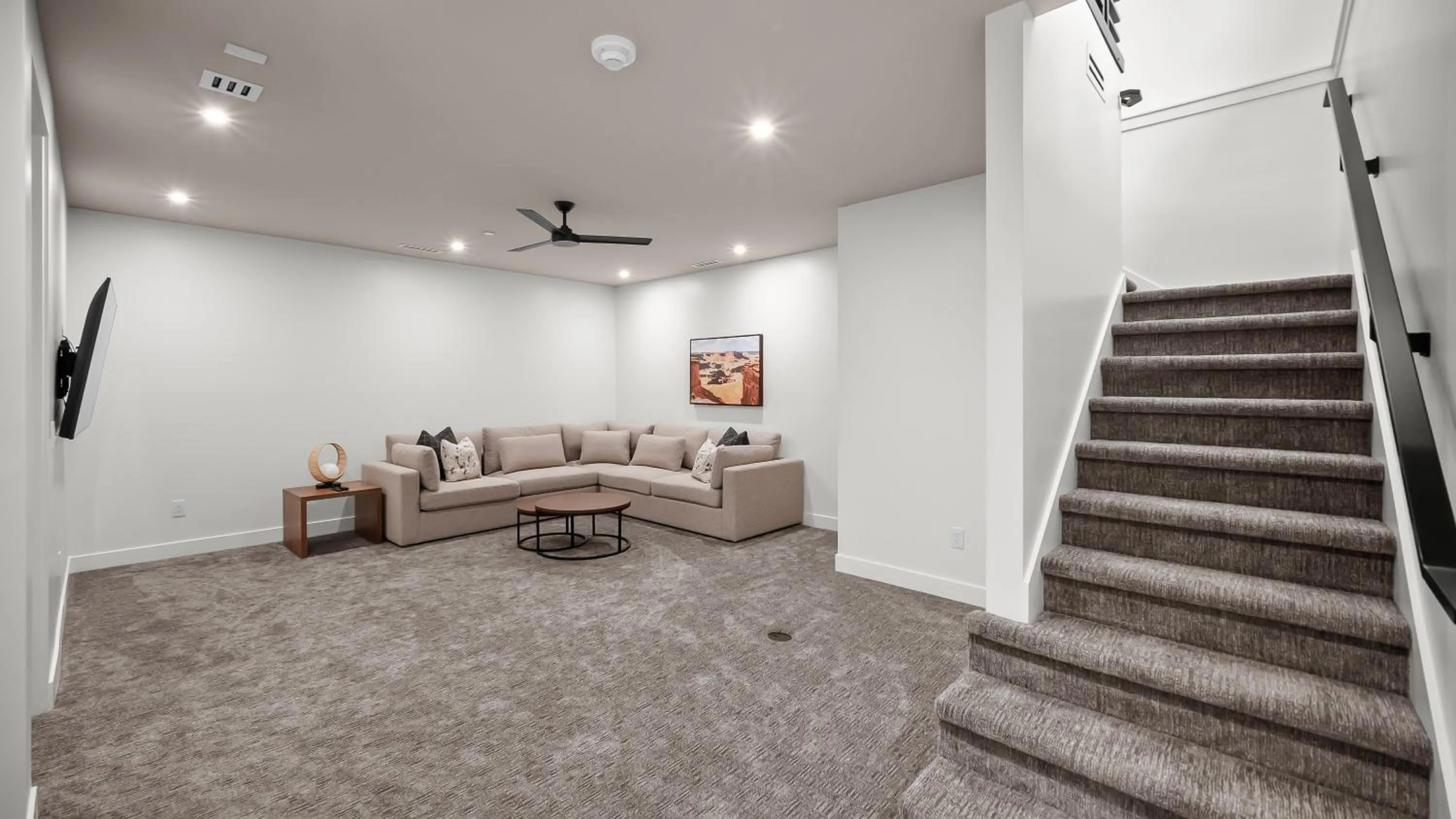 Game Room in Montclair at Zion