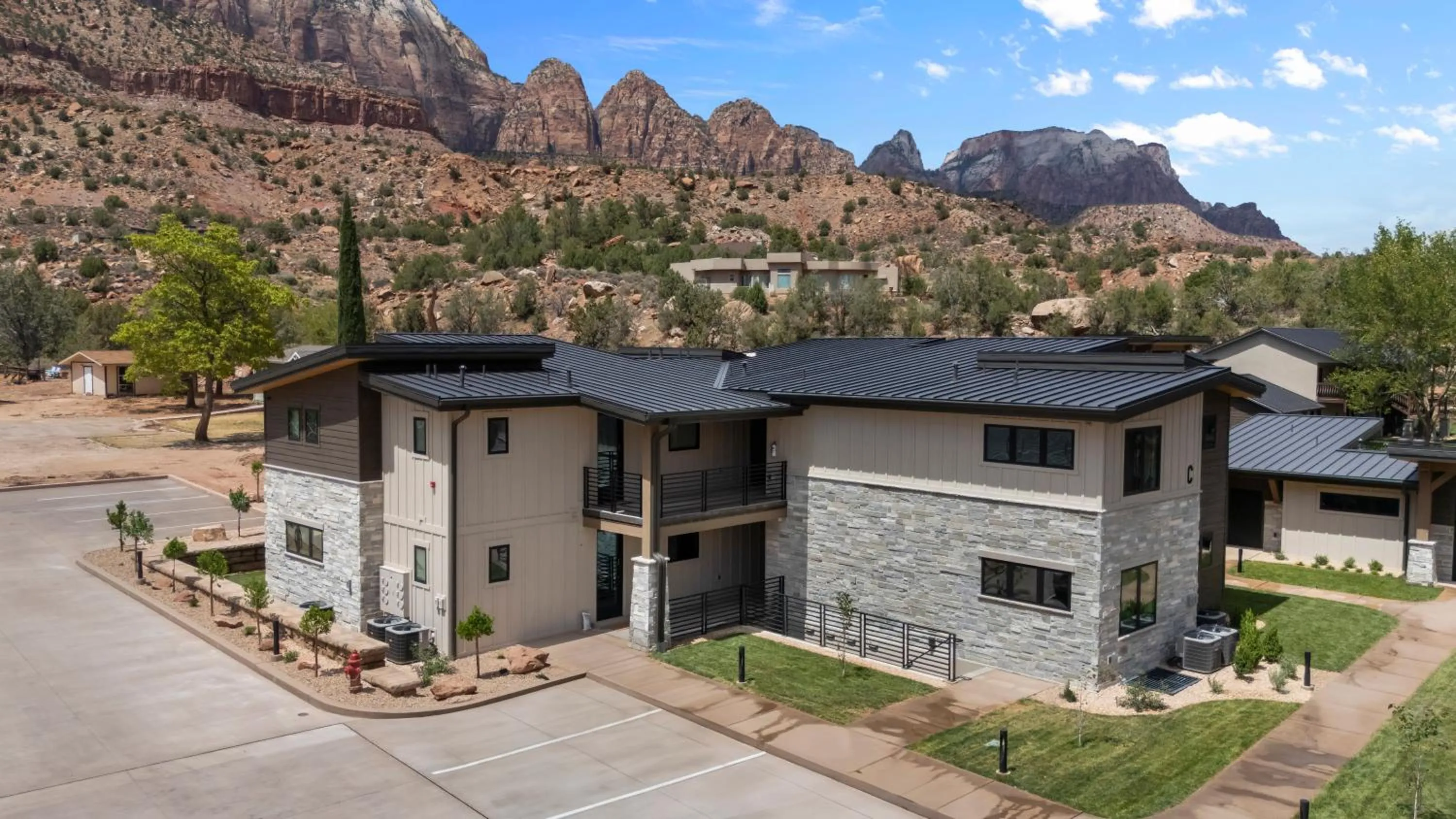 Property building in Montclair at Zion