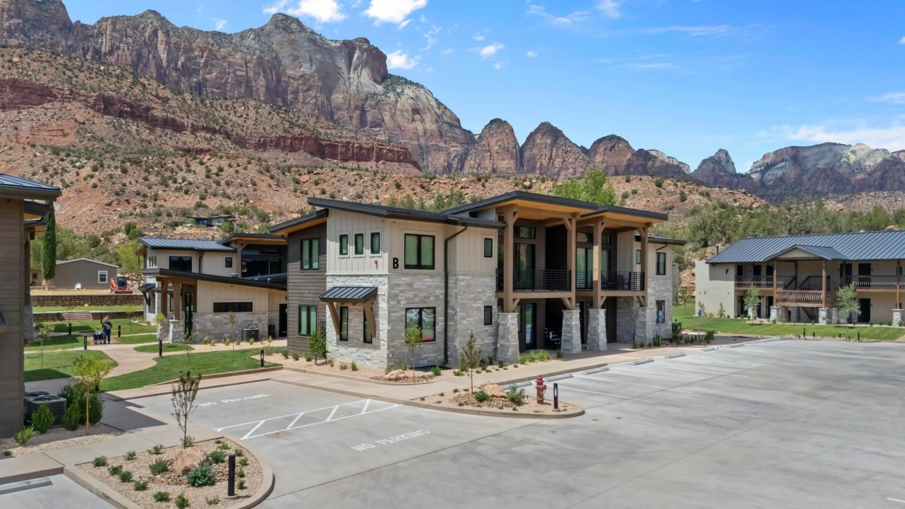 Property building in Montclair at Zion