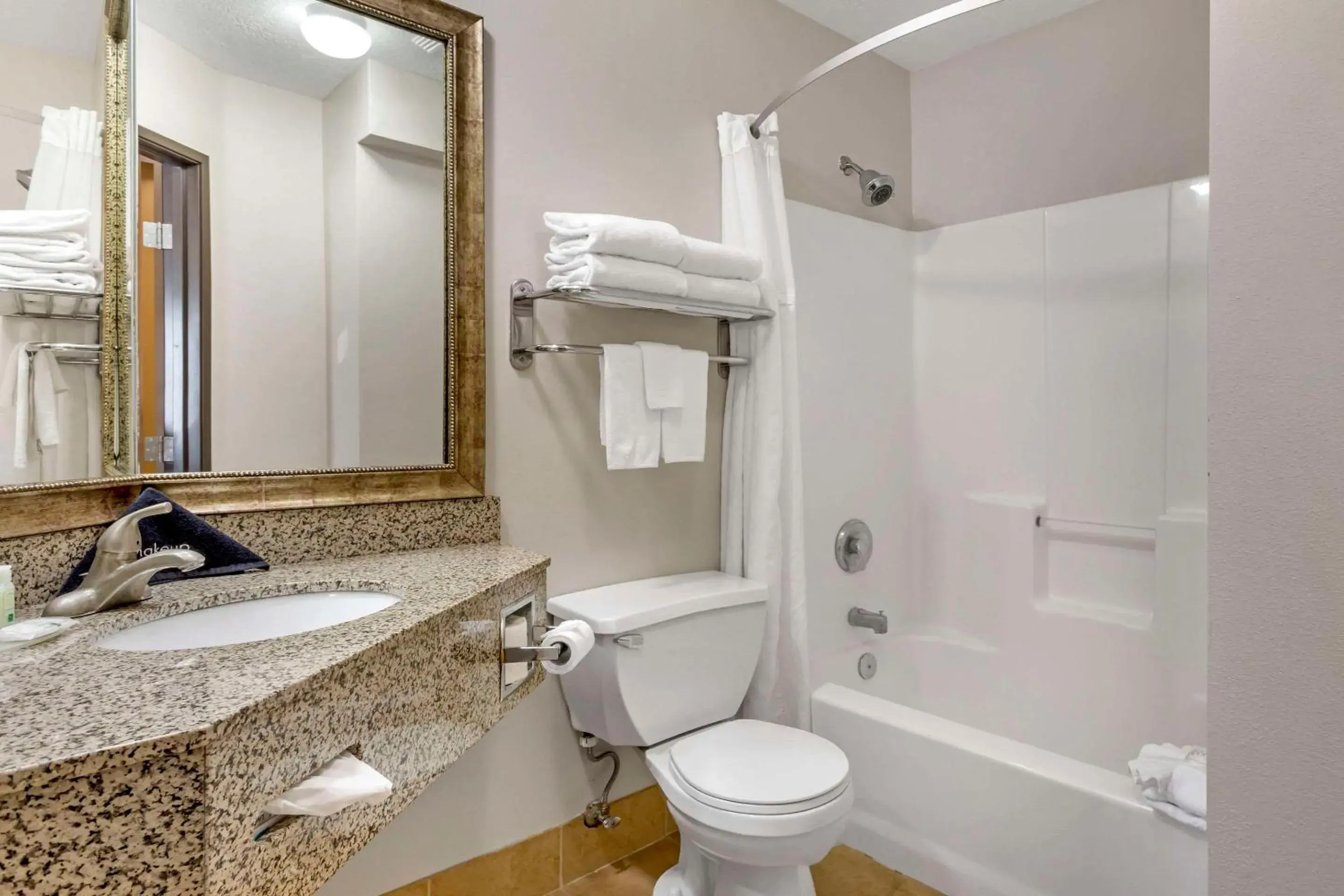 King Room - Non-Smoking in Quality Inn Logan near University King Room - Non-Smoking in Quality Inn Logan near University