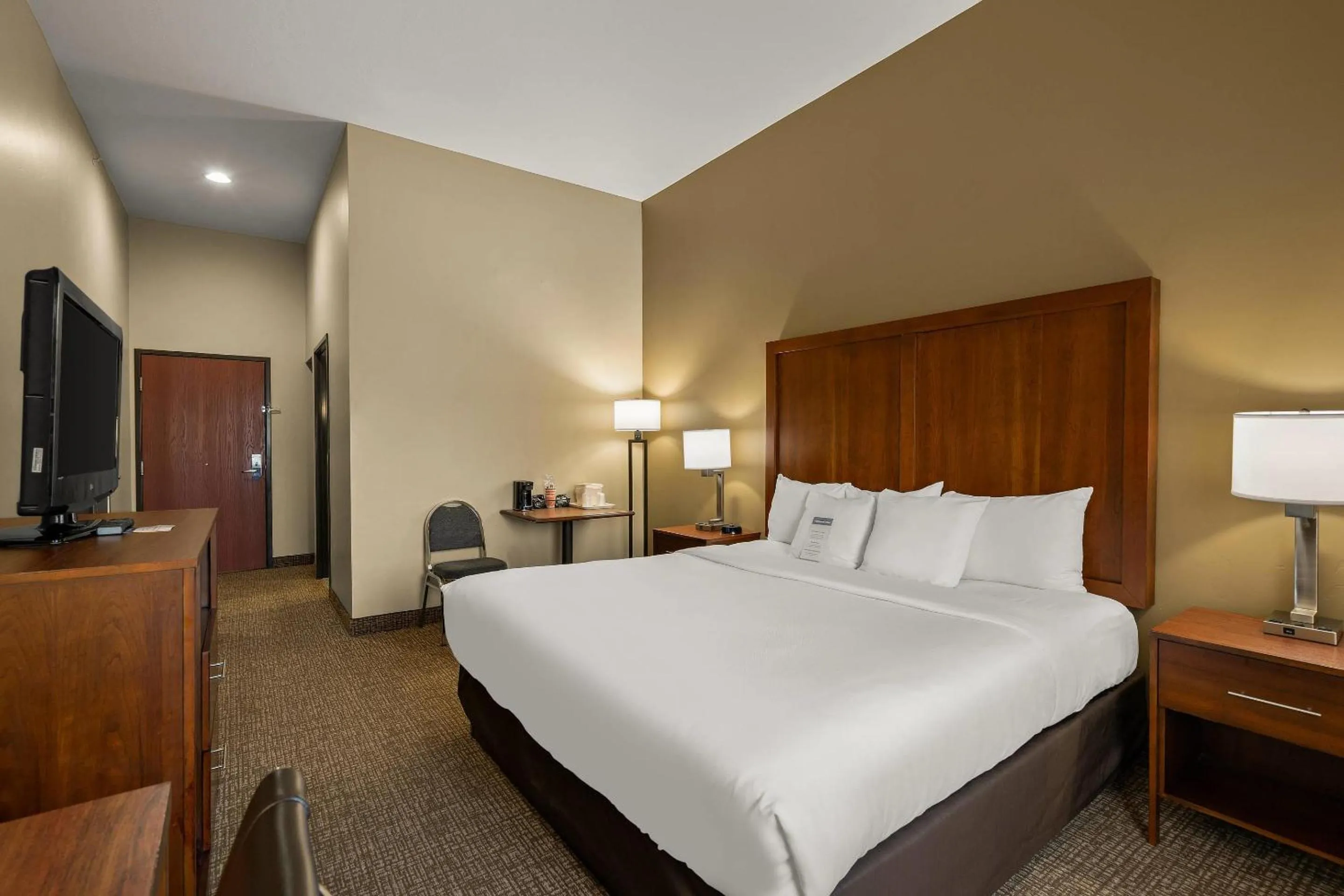 Bedroom, Bed in Comfort Inn Ogden near Event Center