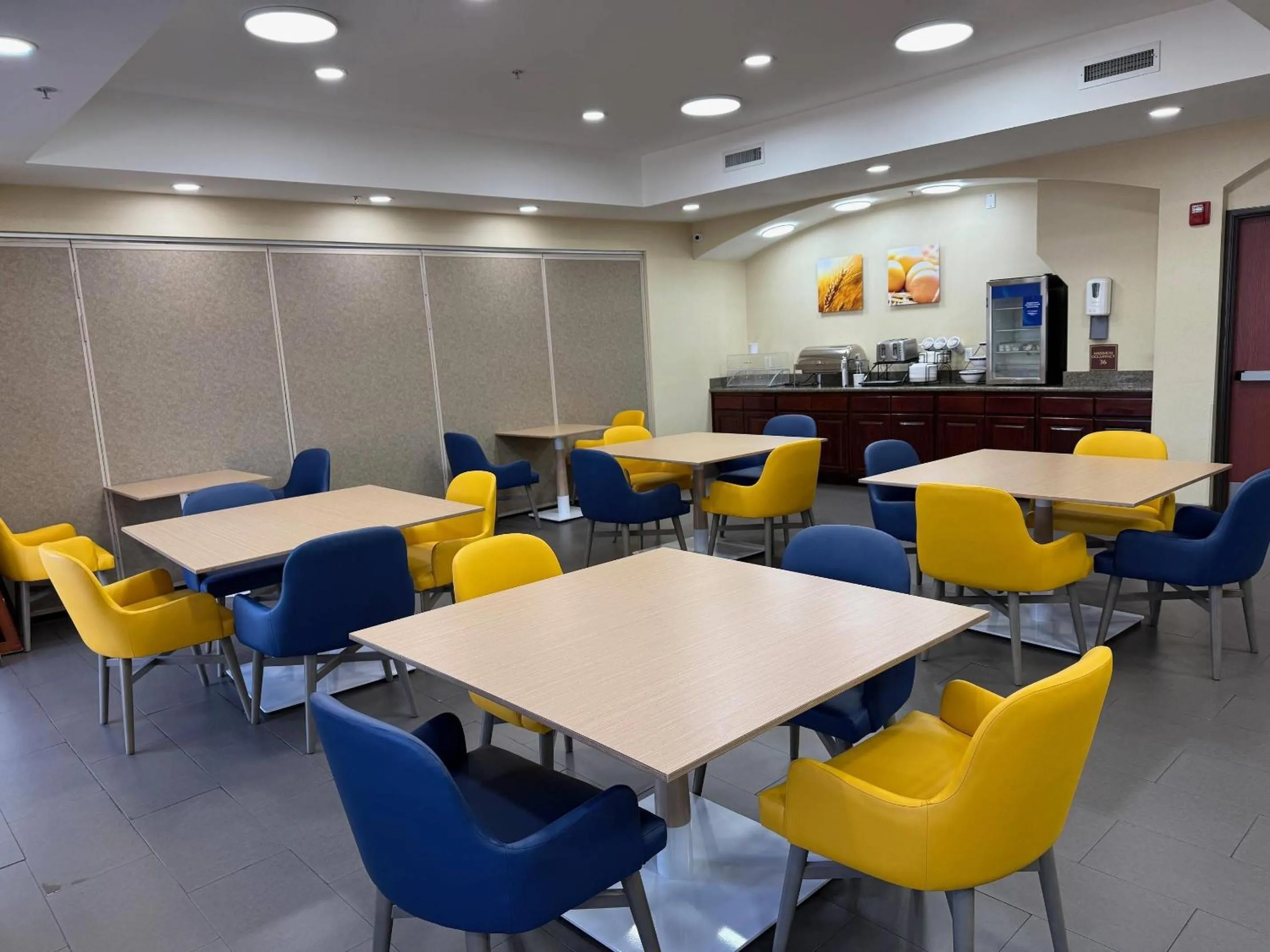 Breakfast in Comfort Inn Ogden near Event Center