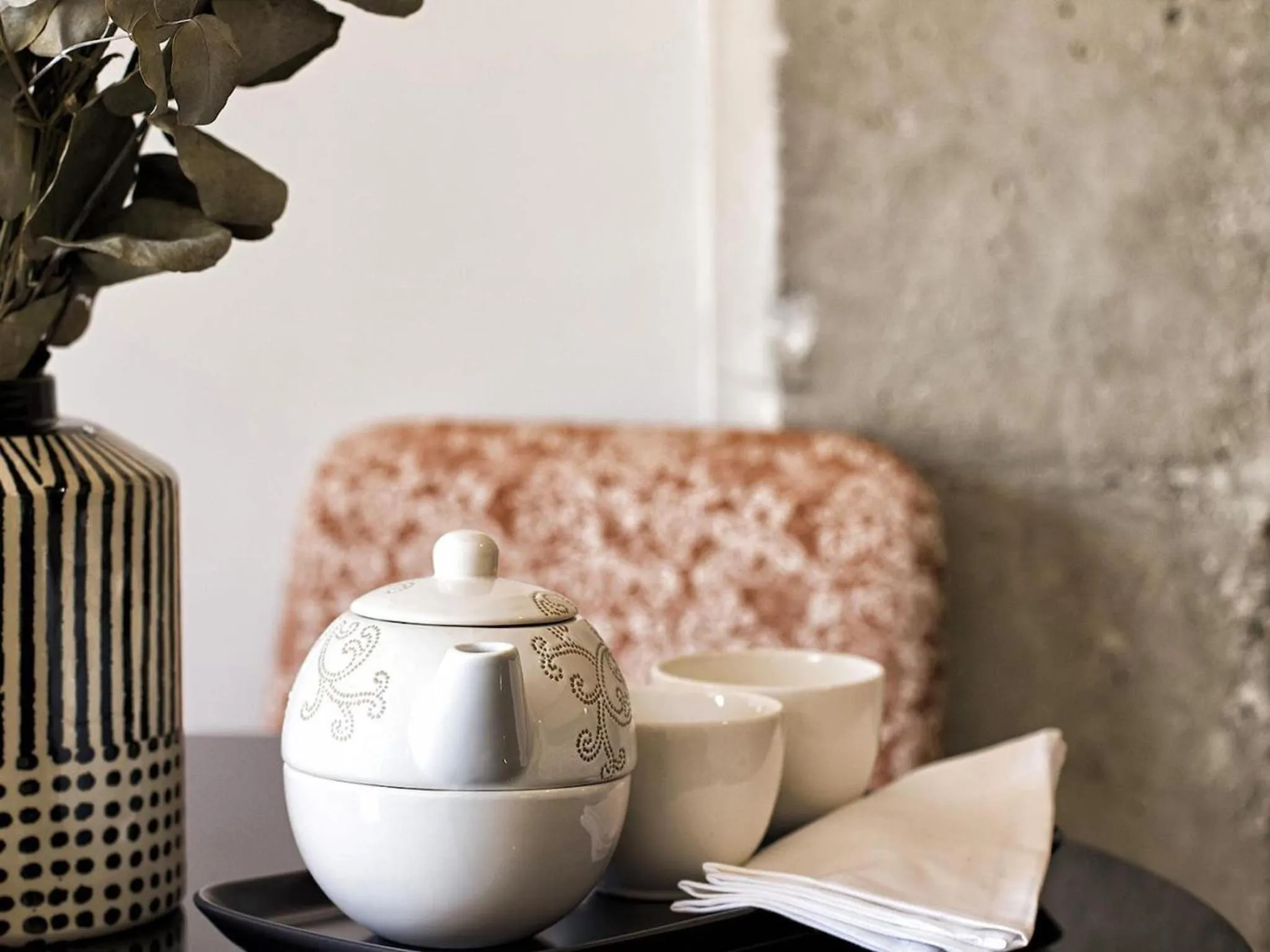 Coffee/tea facilities in ChezmoiHomes Luxury Alhambra Penthouse Collection