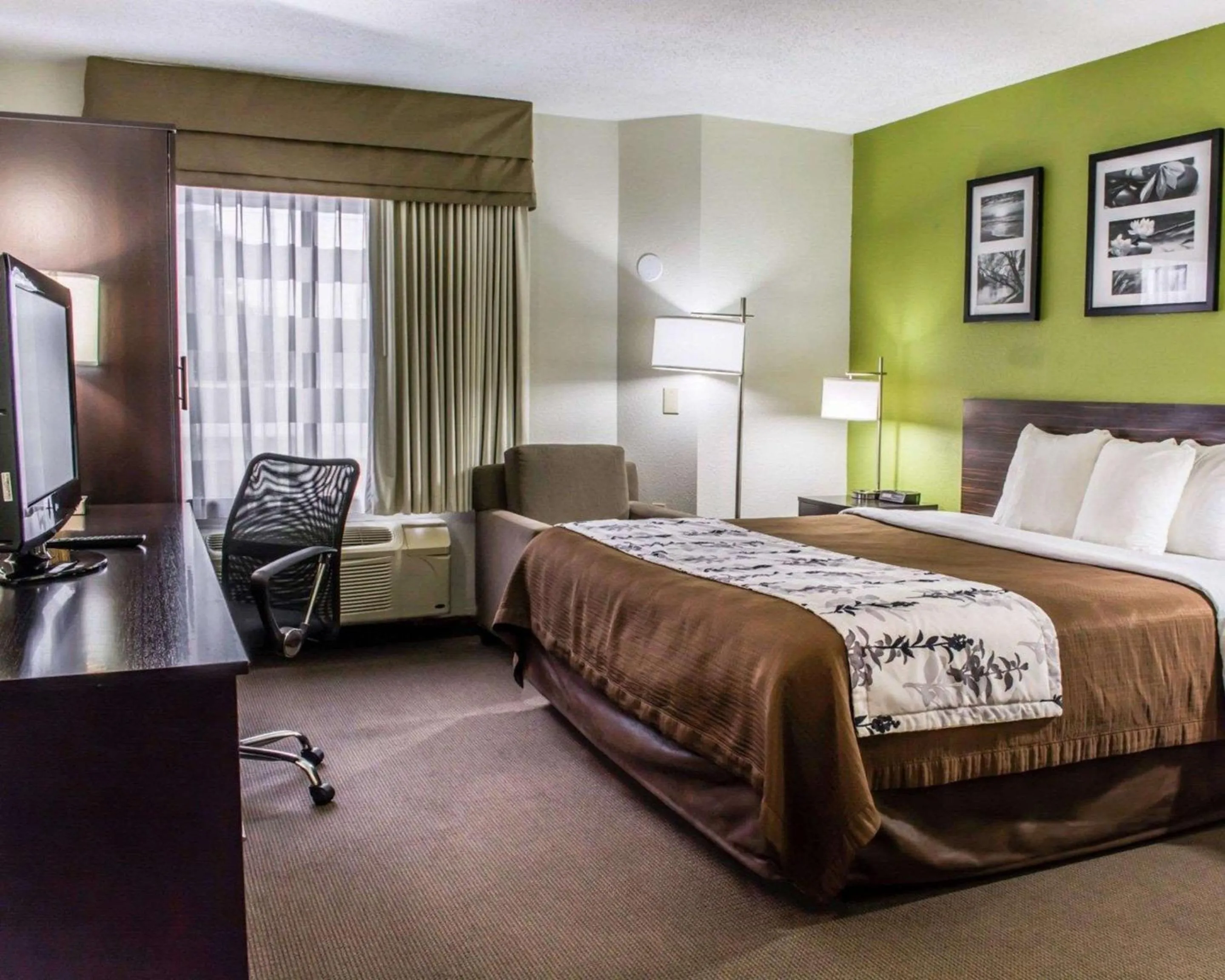 Photo of the whole room, Bed in Sleep Inn Richmond South