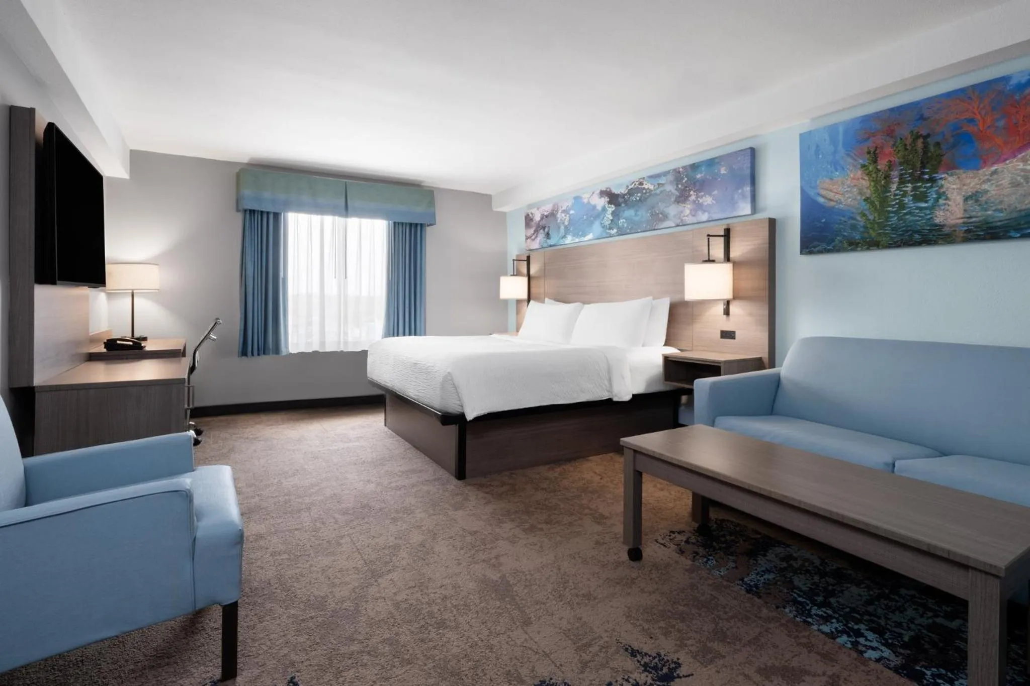 Photo of the whole room, Bed in Garner Hotel Virginia Beach North by IHG